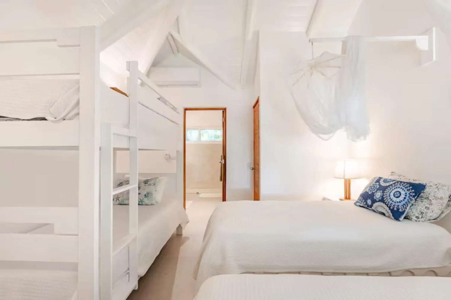 Bed in Caribbean Beach Villa Playa Bonita Las Terrenas