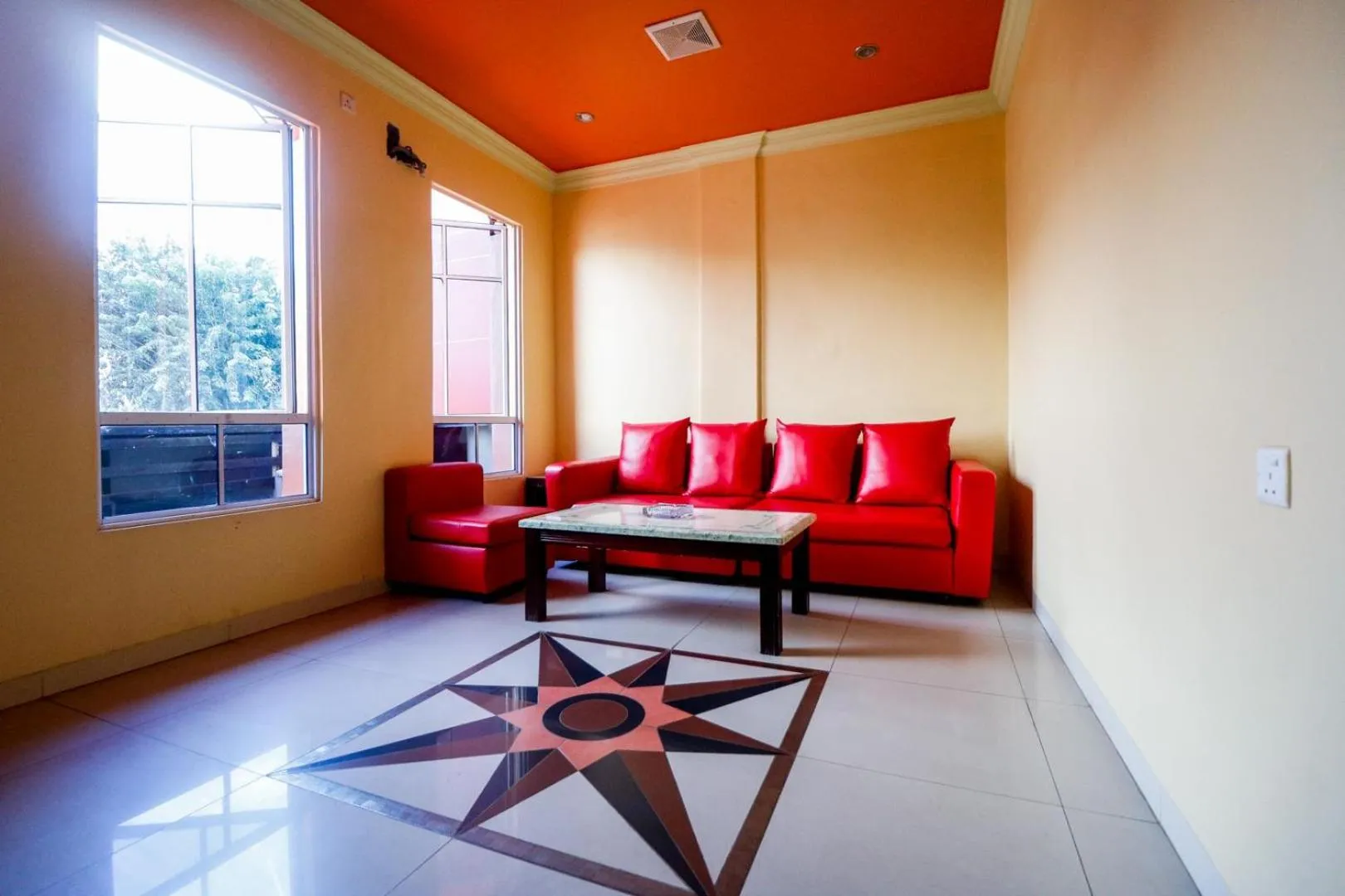 Area and facilities in RedDoorz Plus near DC Mall Batam