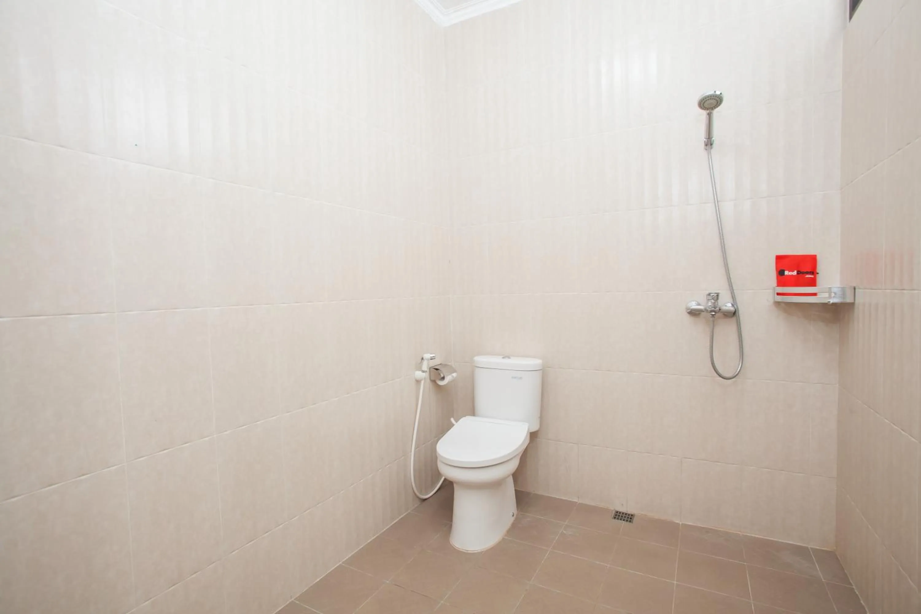 Bathroom in RedDoorz near Sanan Malang