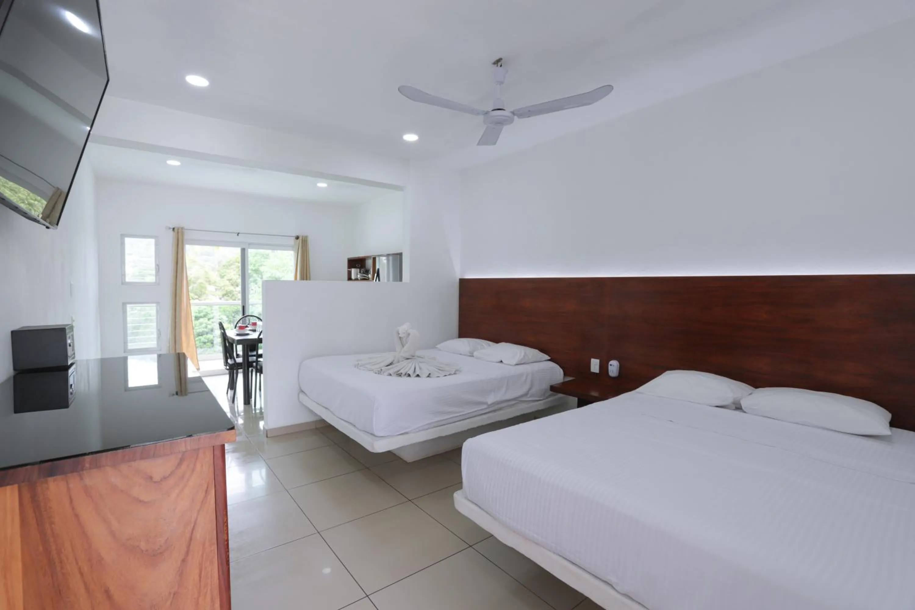 Bedroom, Bed in Hotel Rega Suites Guayabitos - Family & Kitchen