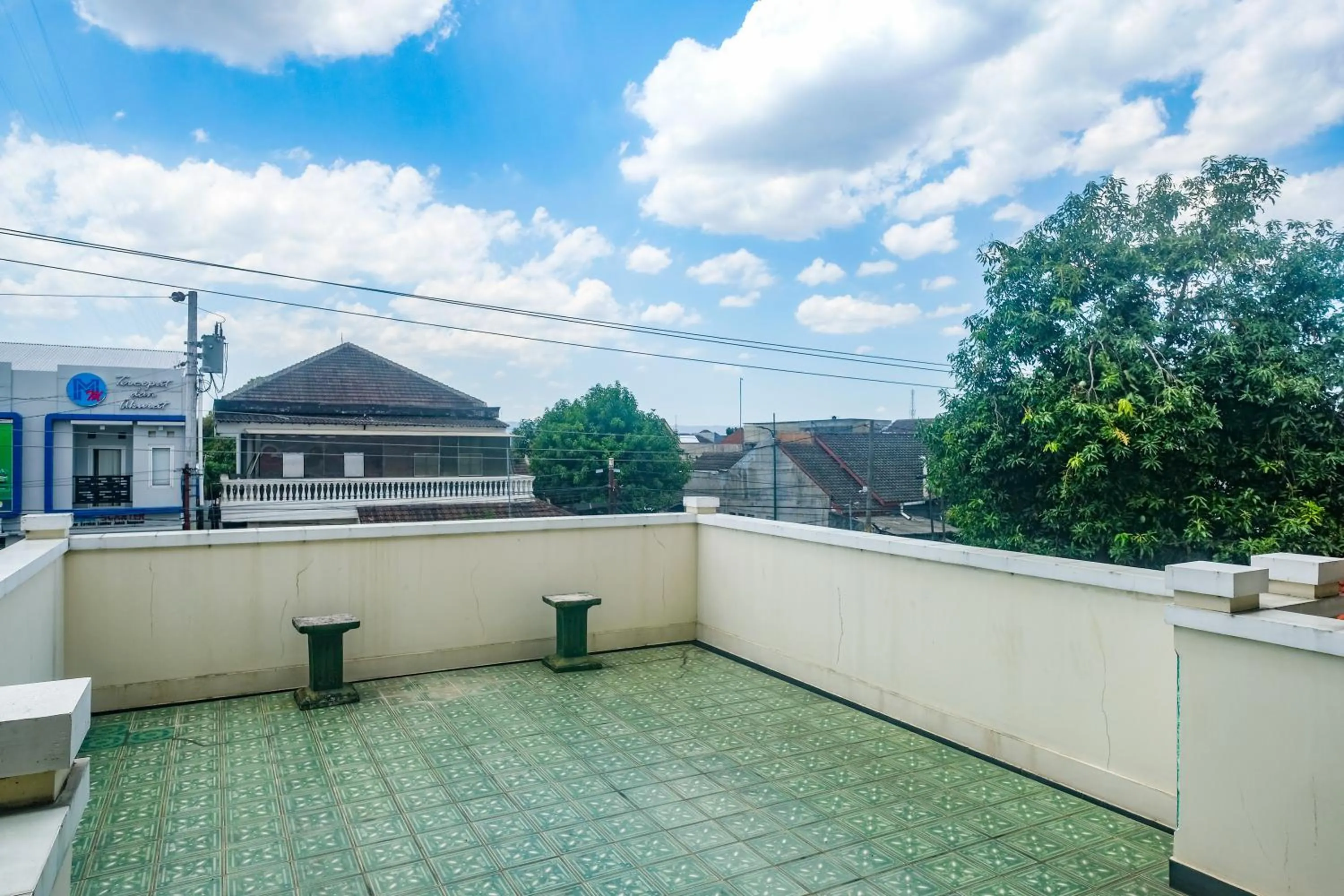 Balcony/Terrace in RedDoorz near XT Square Yogyakarta