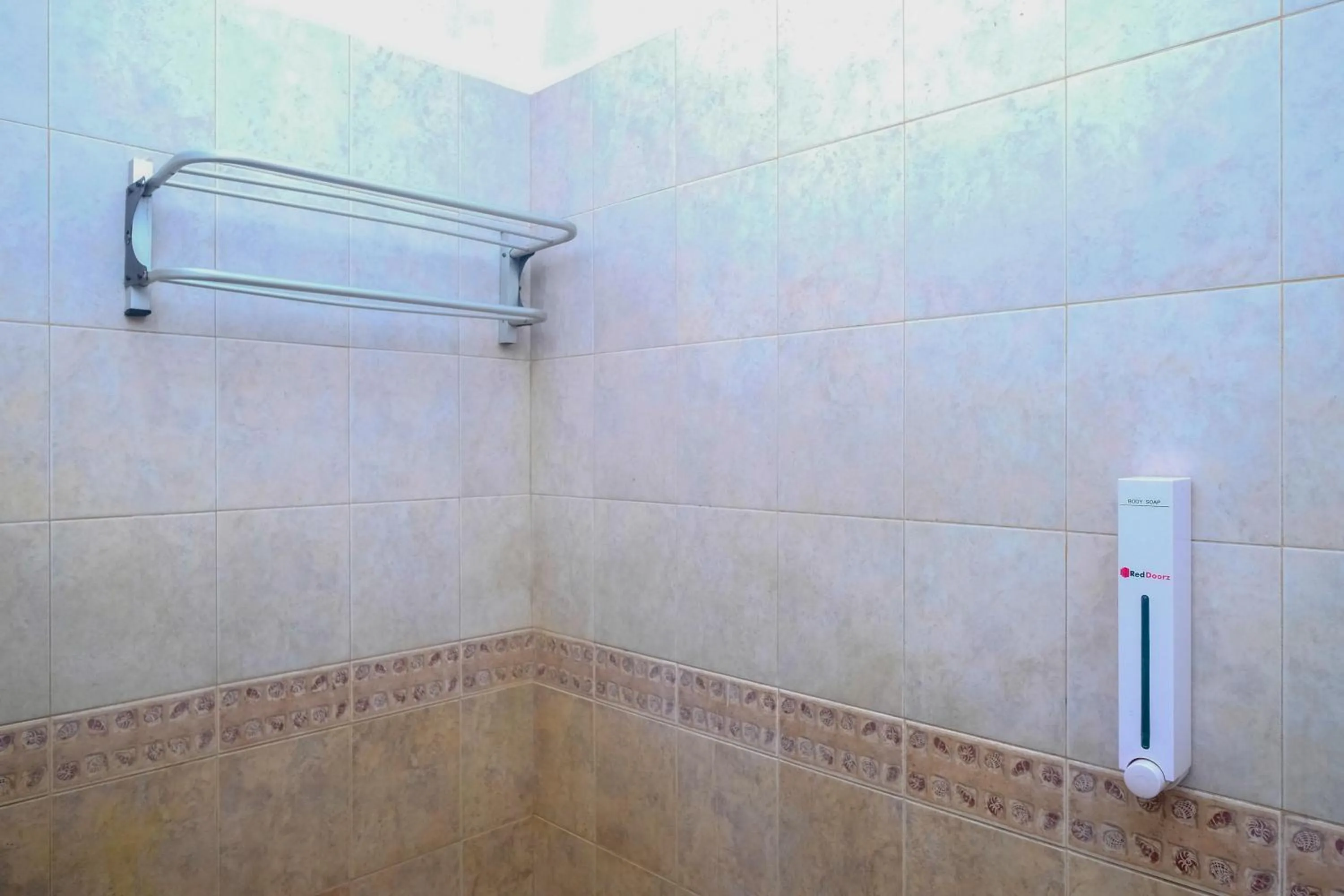 Bathroom in RedDoorz near XT Square Yogyakarta