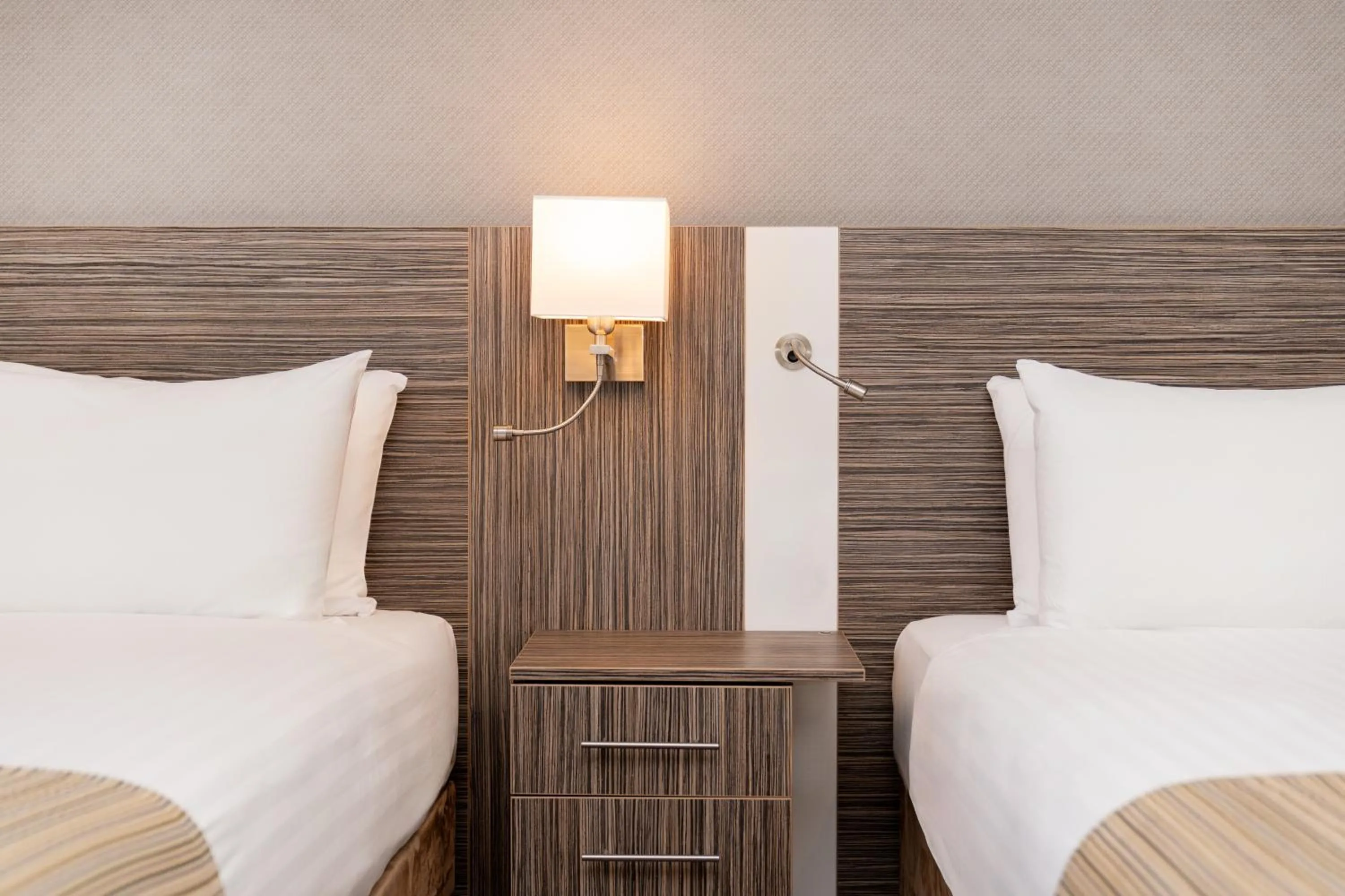 Bedroom, Bed in Holiday Inn Southend by IHG