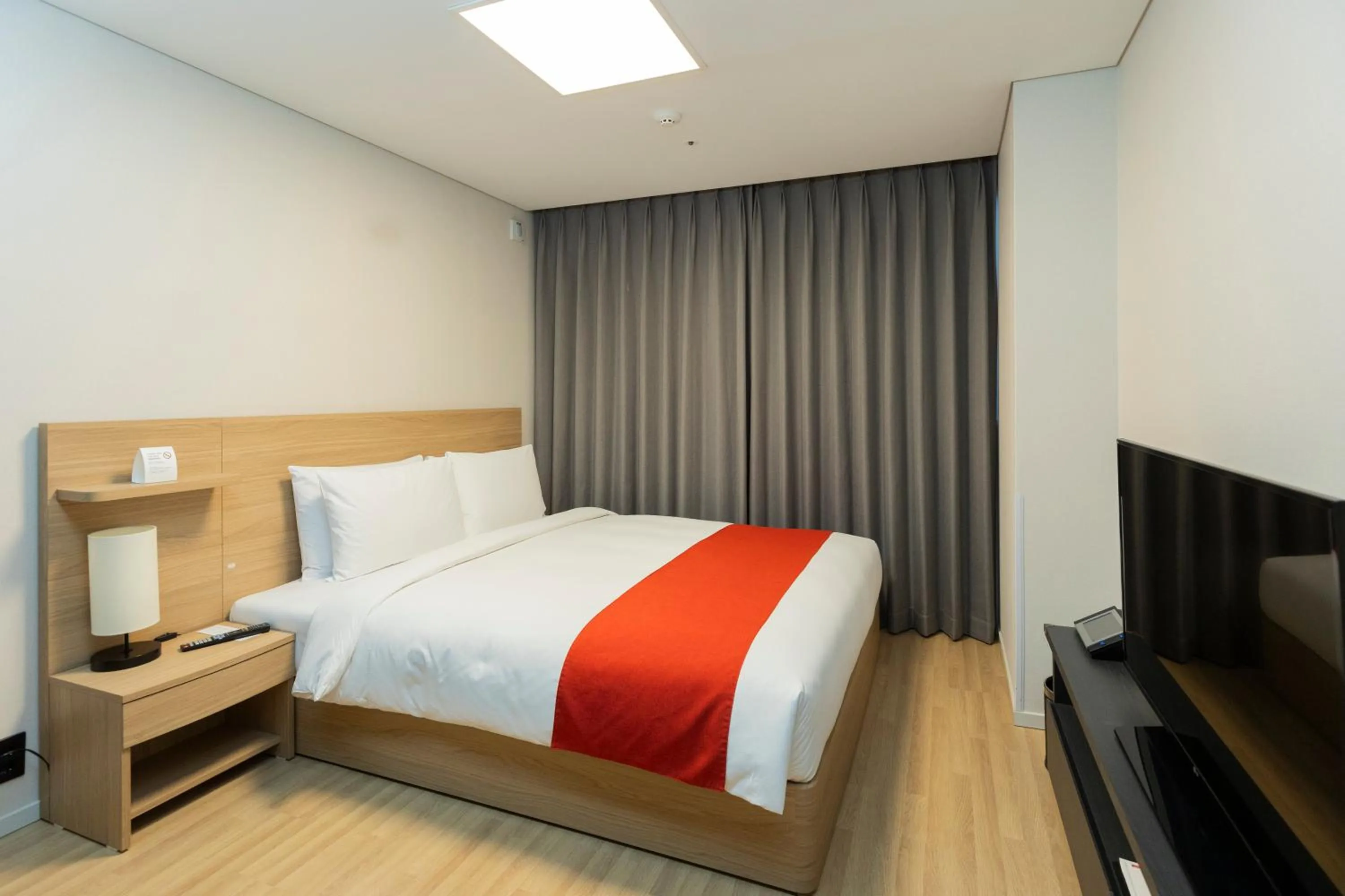 Bedroom, Bed in Aiden by Best Western Cheongdam