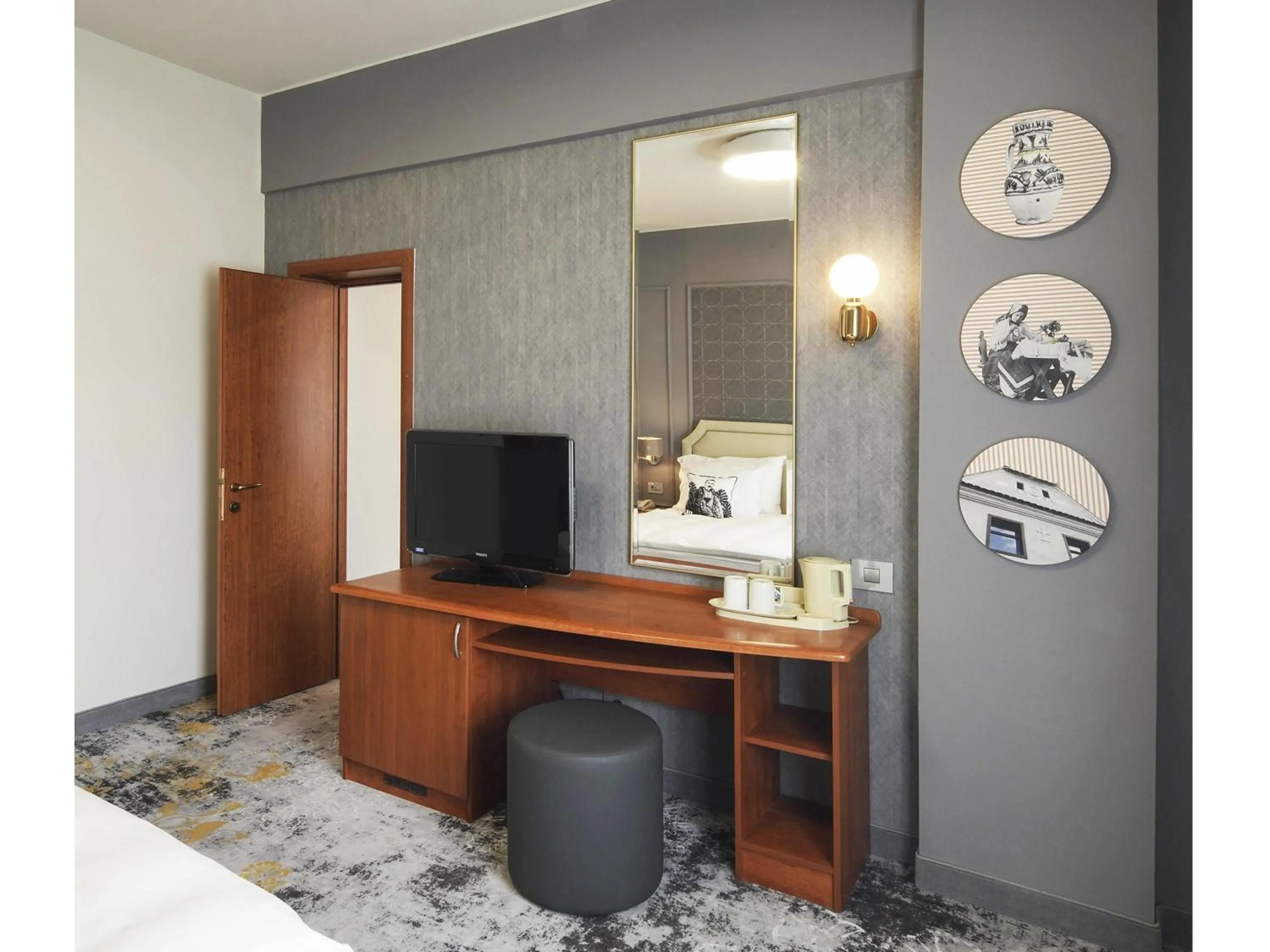 Bedroom, Bed in Mercure Sibiu Airport