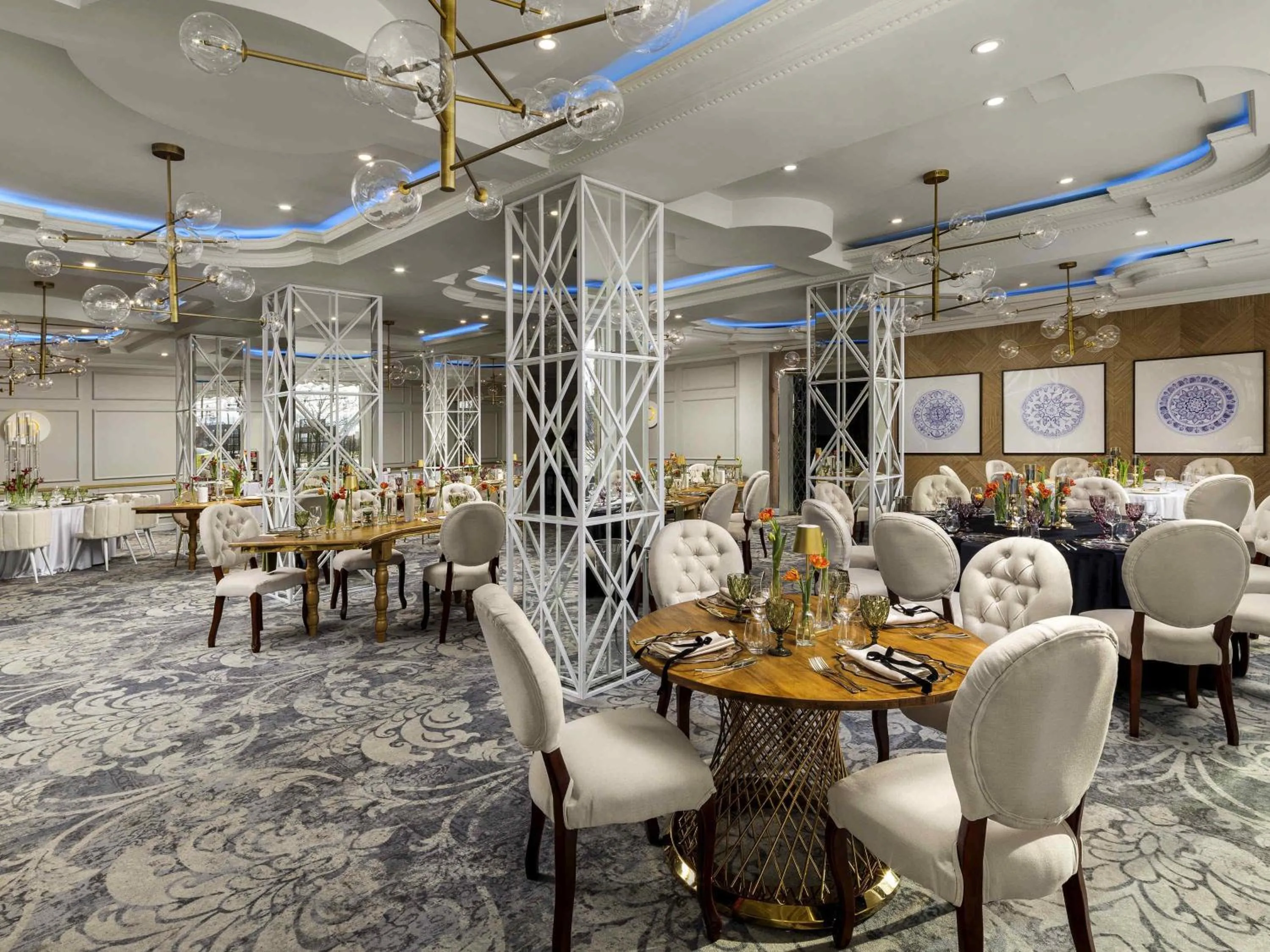 Restaurant/places to eat in Mercure Sibiu Airport