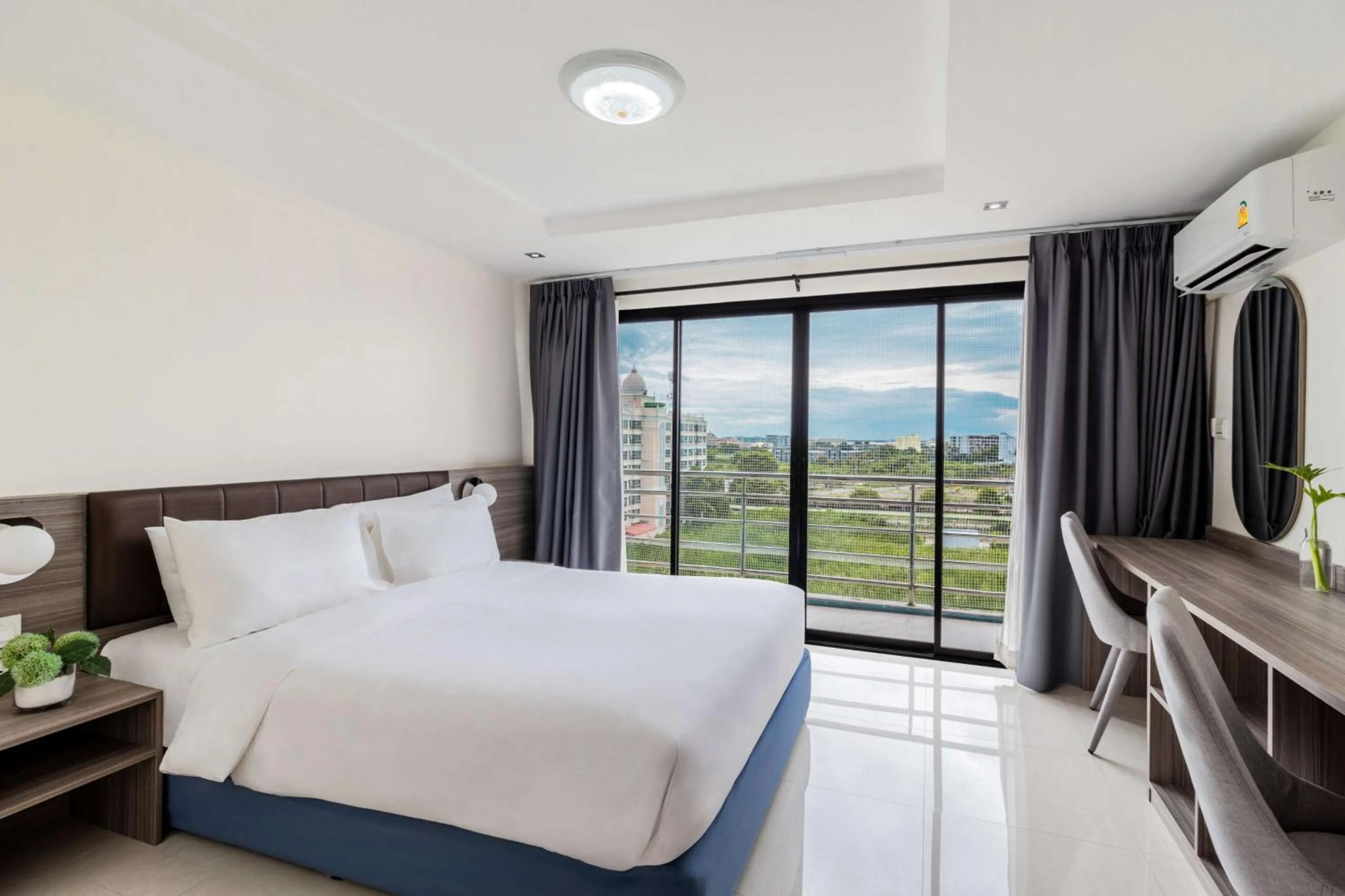 Bedroom, Bed in SureStay By Best Western Iconic Suvarnabhumi