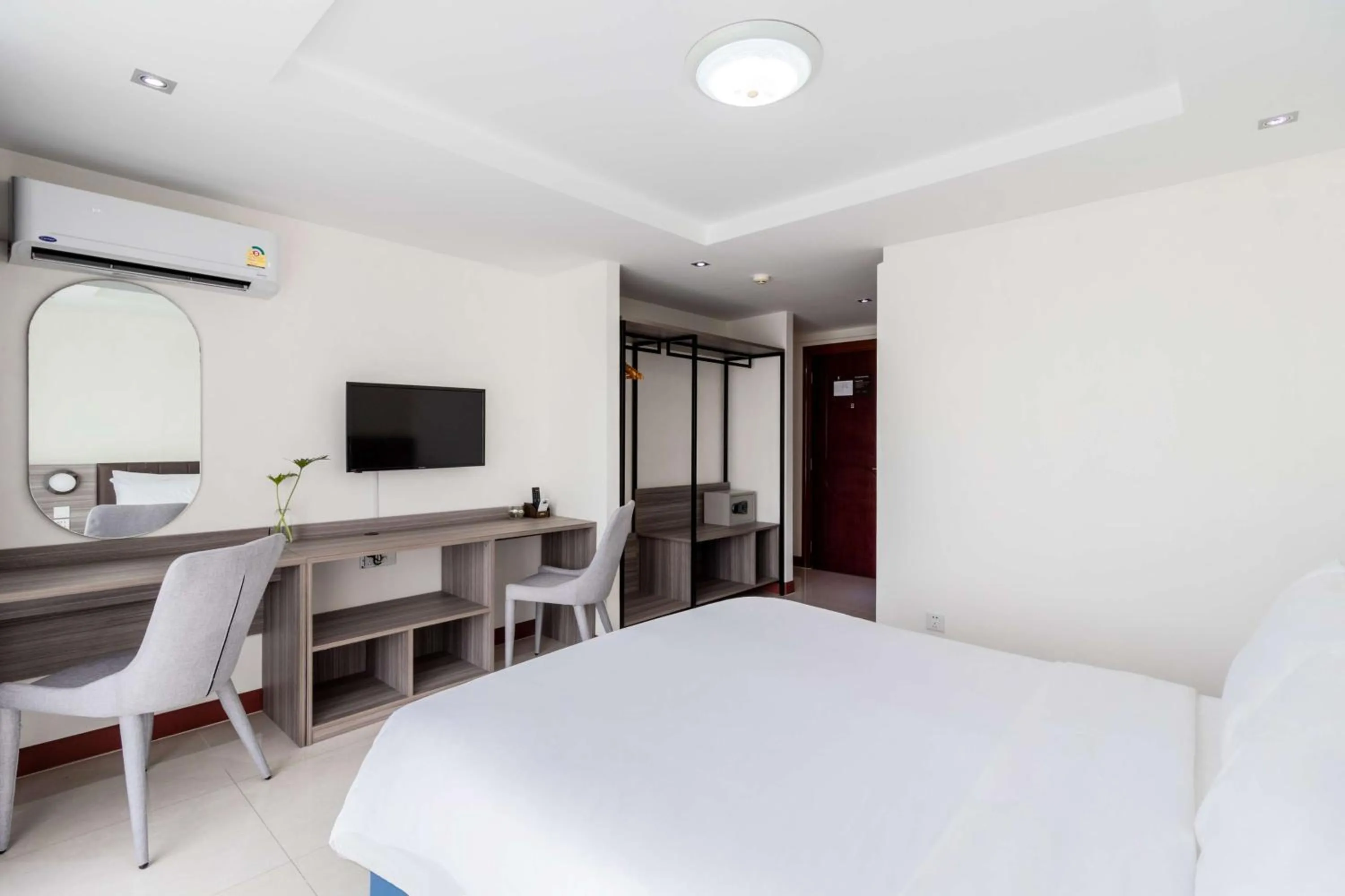 Bedroom, Bed in SureStay By Best Western Iconic Suvarnabhumi