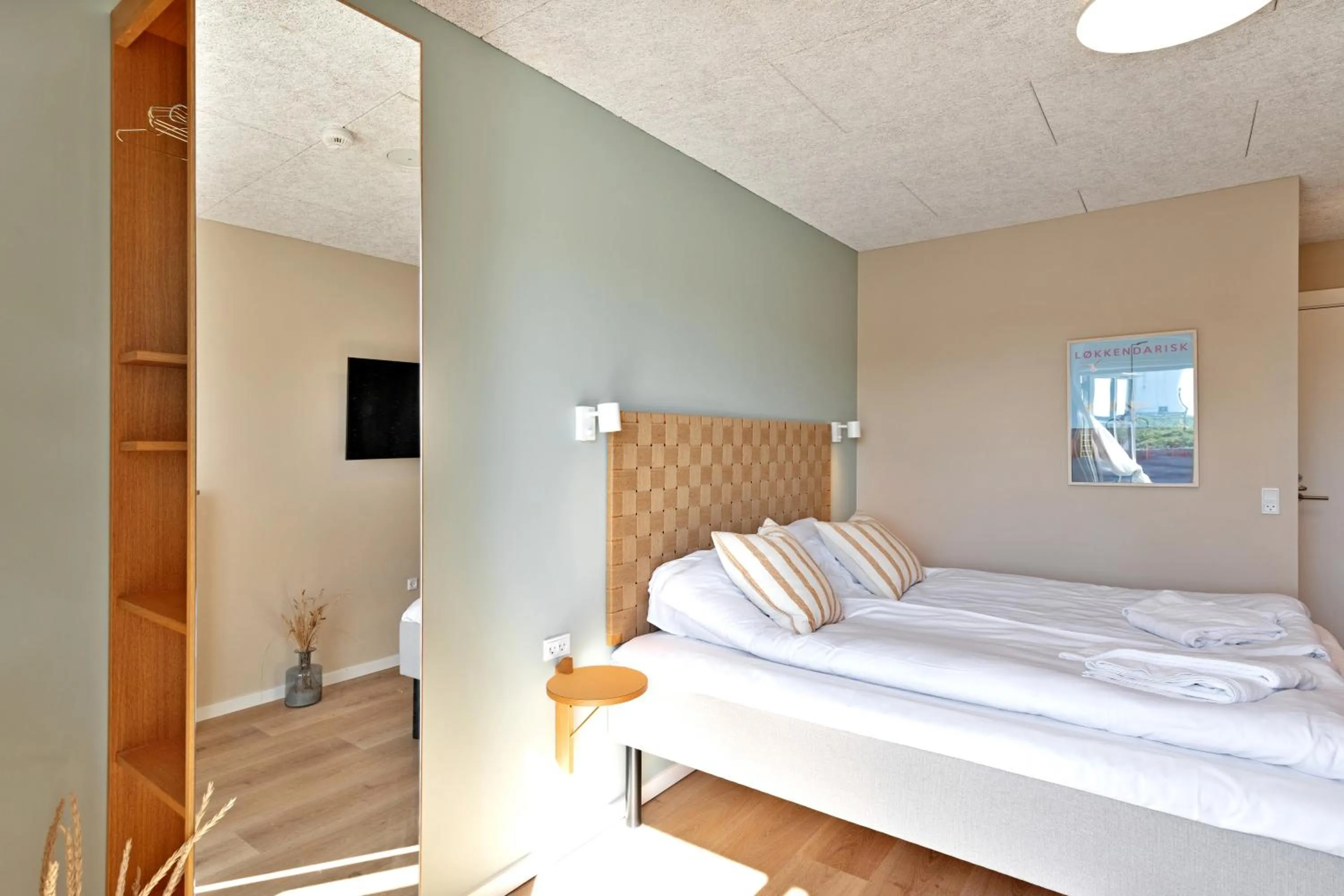 Bedroom, Bed in Hotel Klitbakken