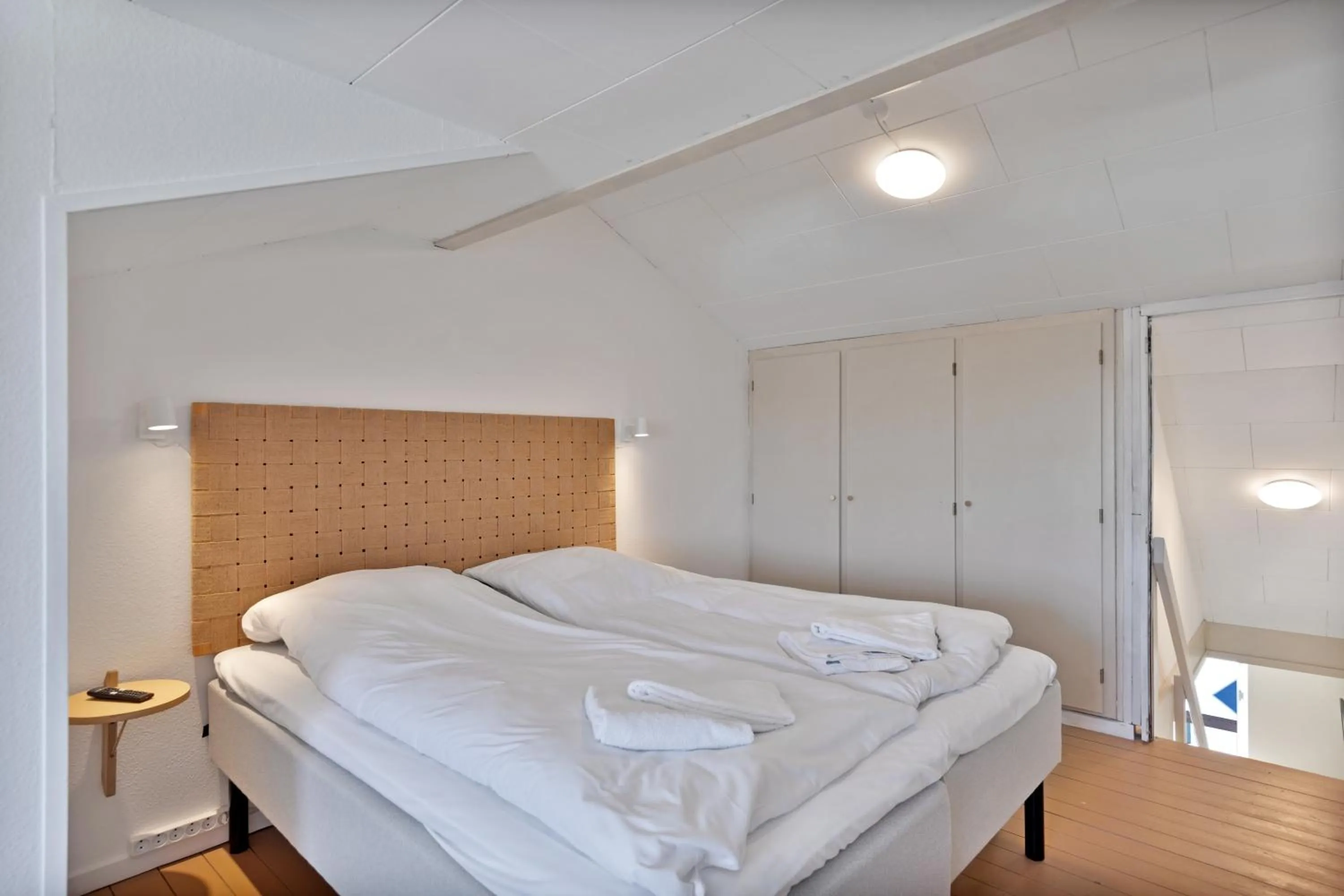 Bedroom, Bed in Hotel Klitbakken