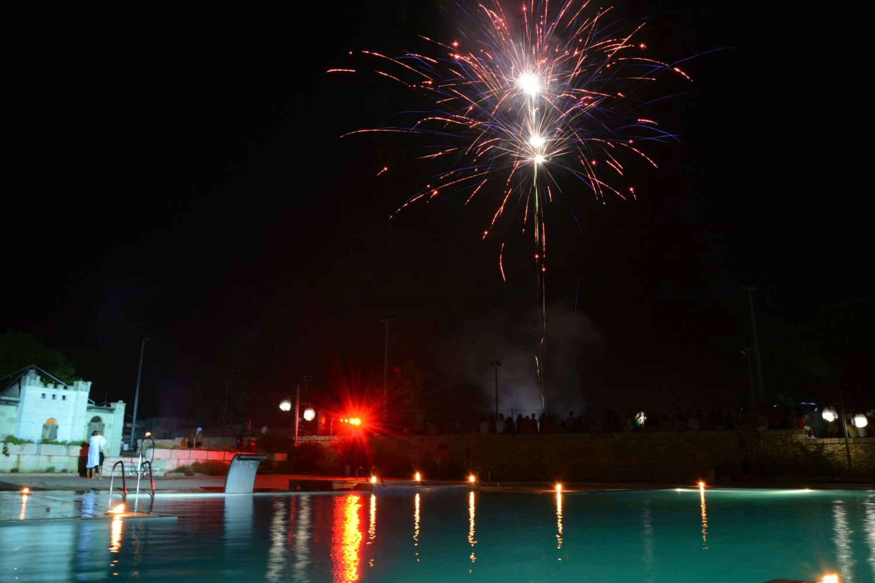 Evening entertainment in Hotel Thàlas Club