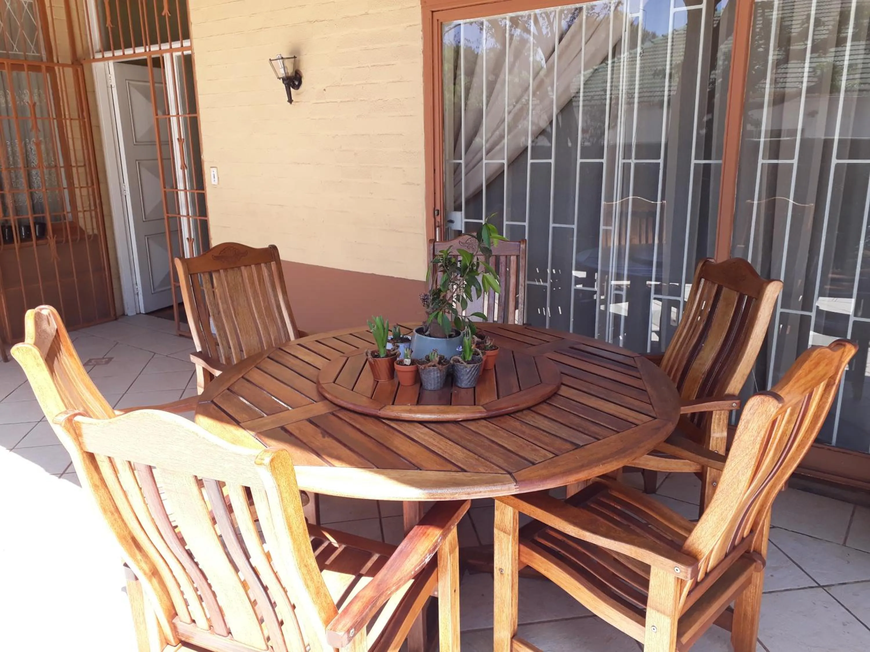 Upper Houghton Guesthouse