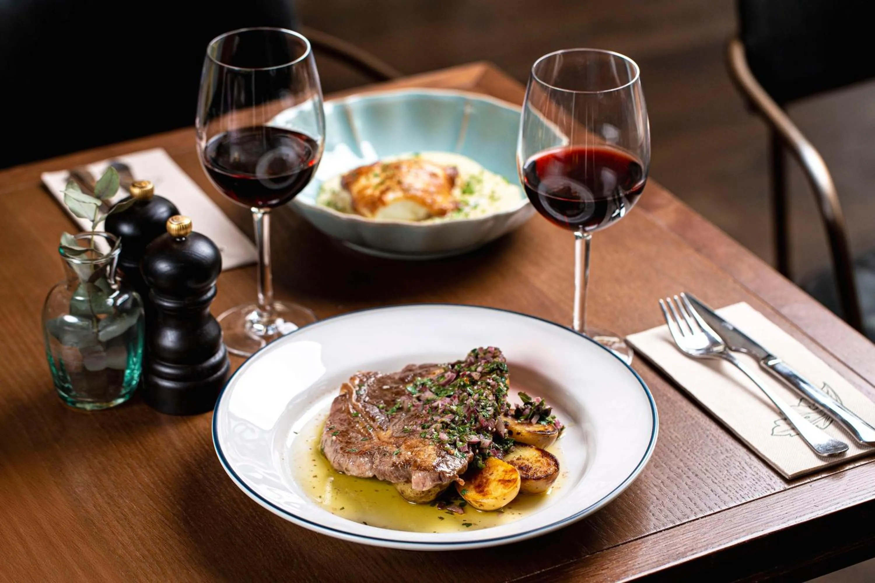 Restaurant/places to eat in Radisson Blu 1882 Hotel, Barcelona Sagrada Familia