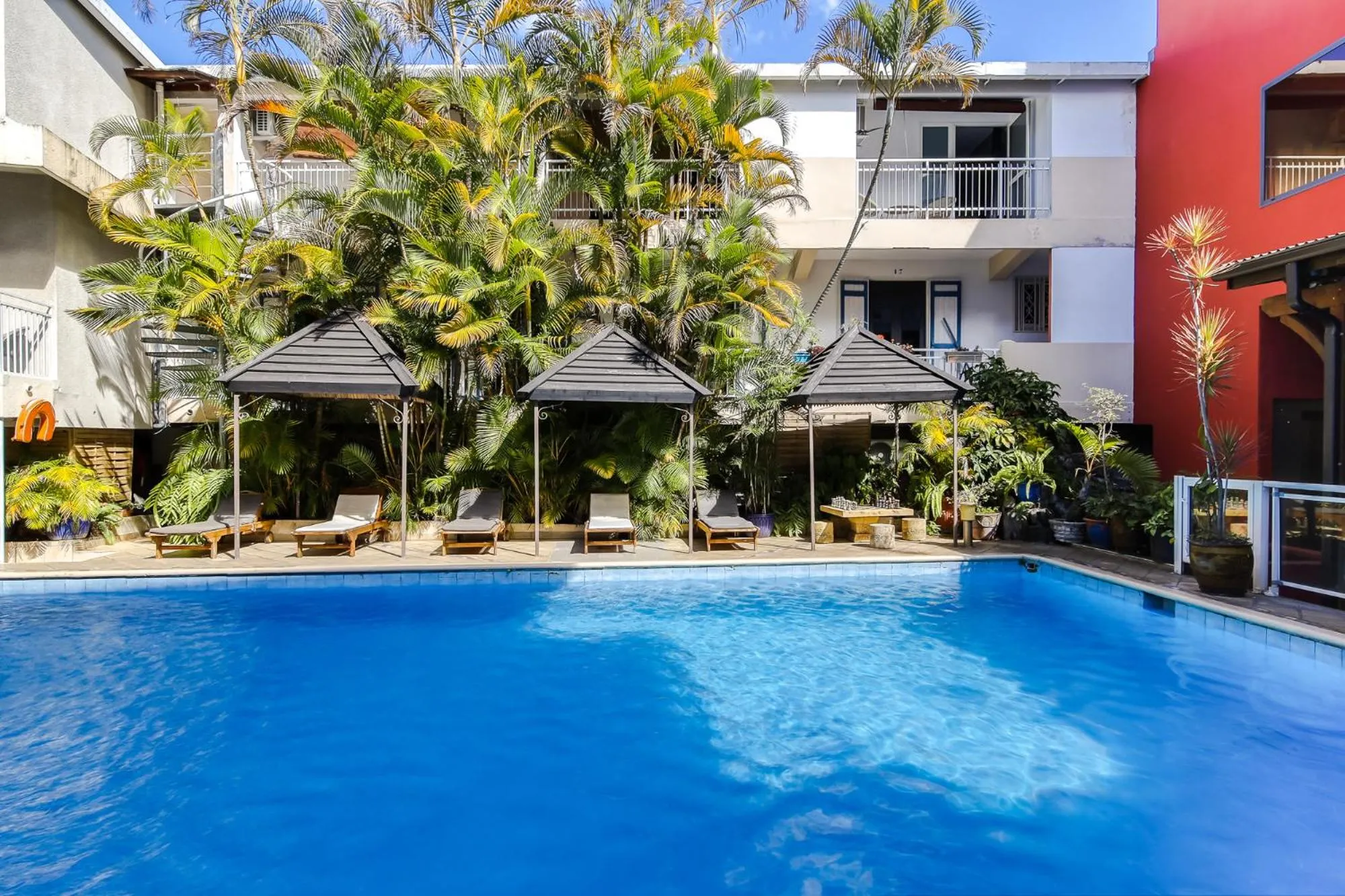 Swimming pool in Sud Hôtel