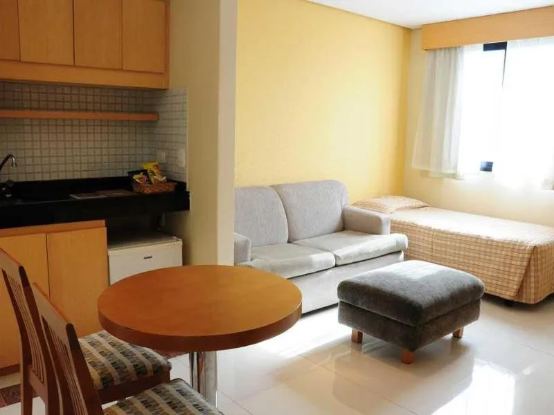 Brasília Santana Gold Flat