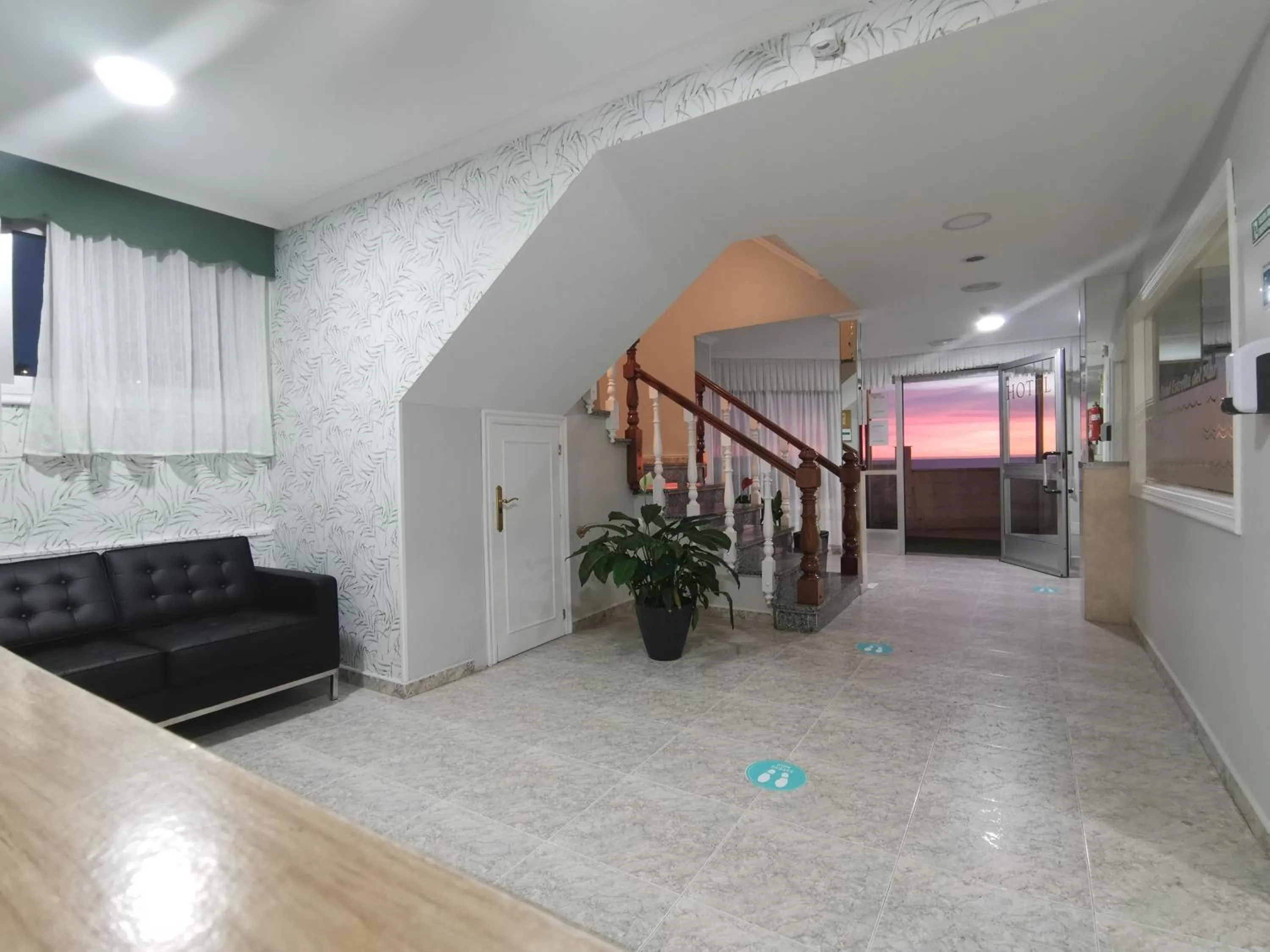 Lobby or reception in Hotel Estrella del Mar