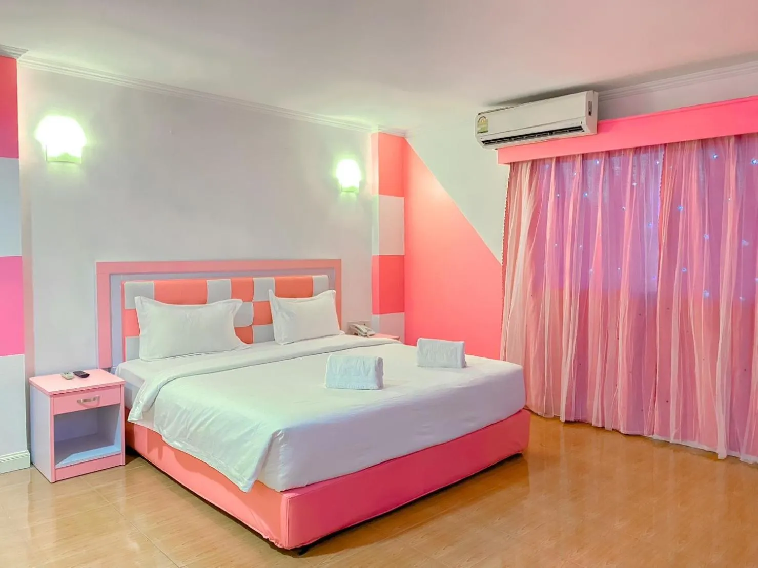 Bedroom in The Wai Hotel Danok