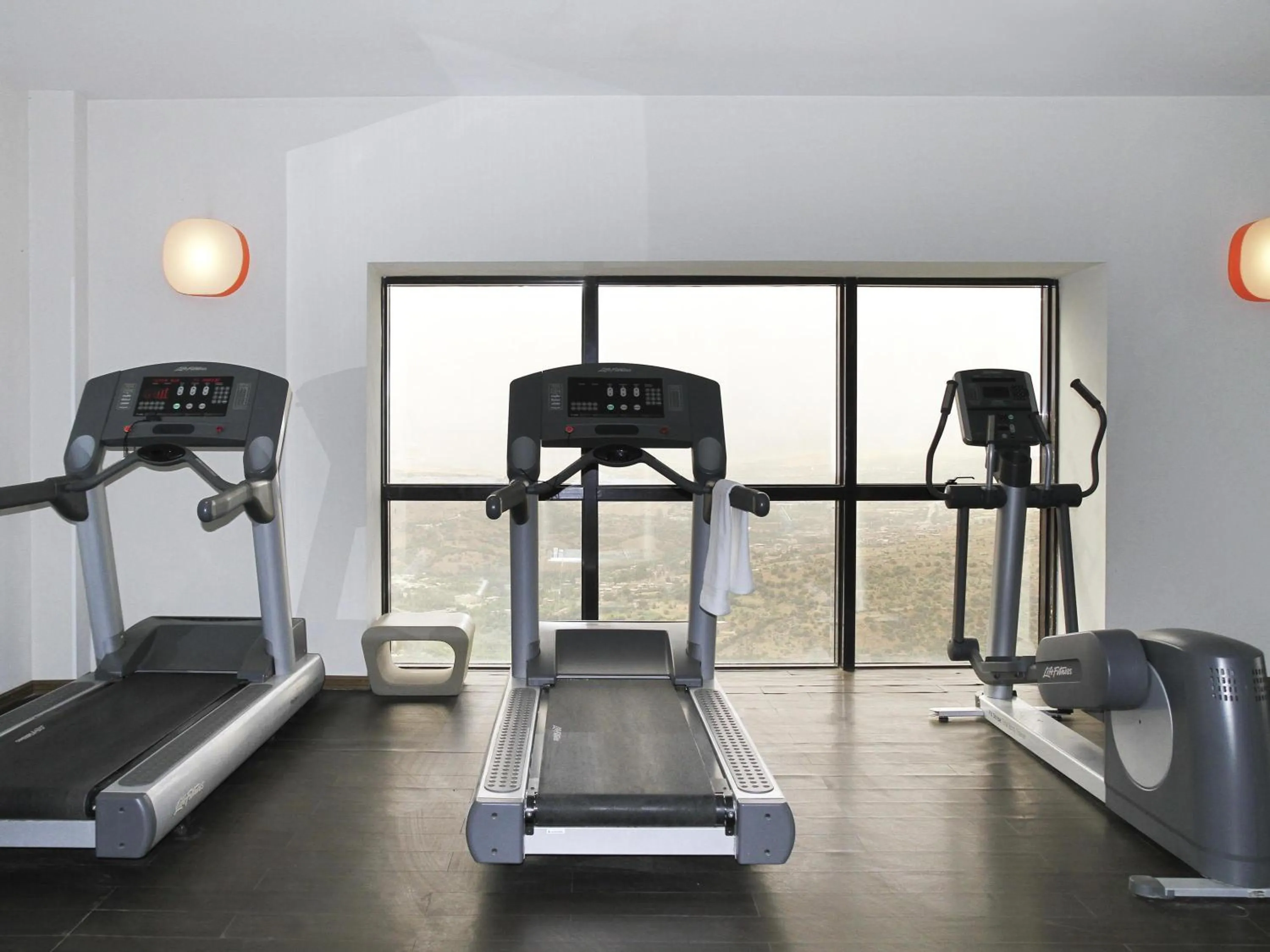 Fitness centre/facilities in Novotel Constantine