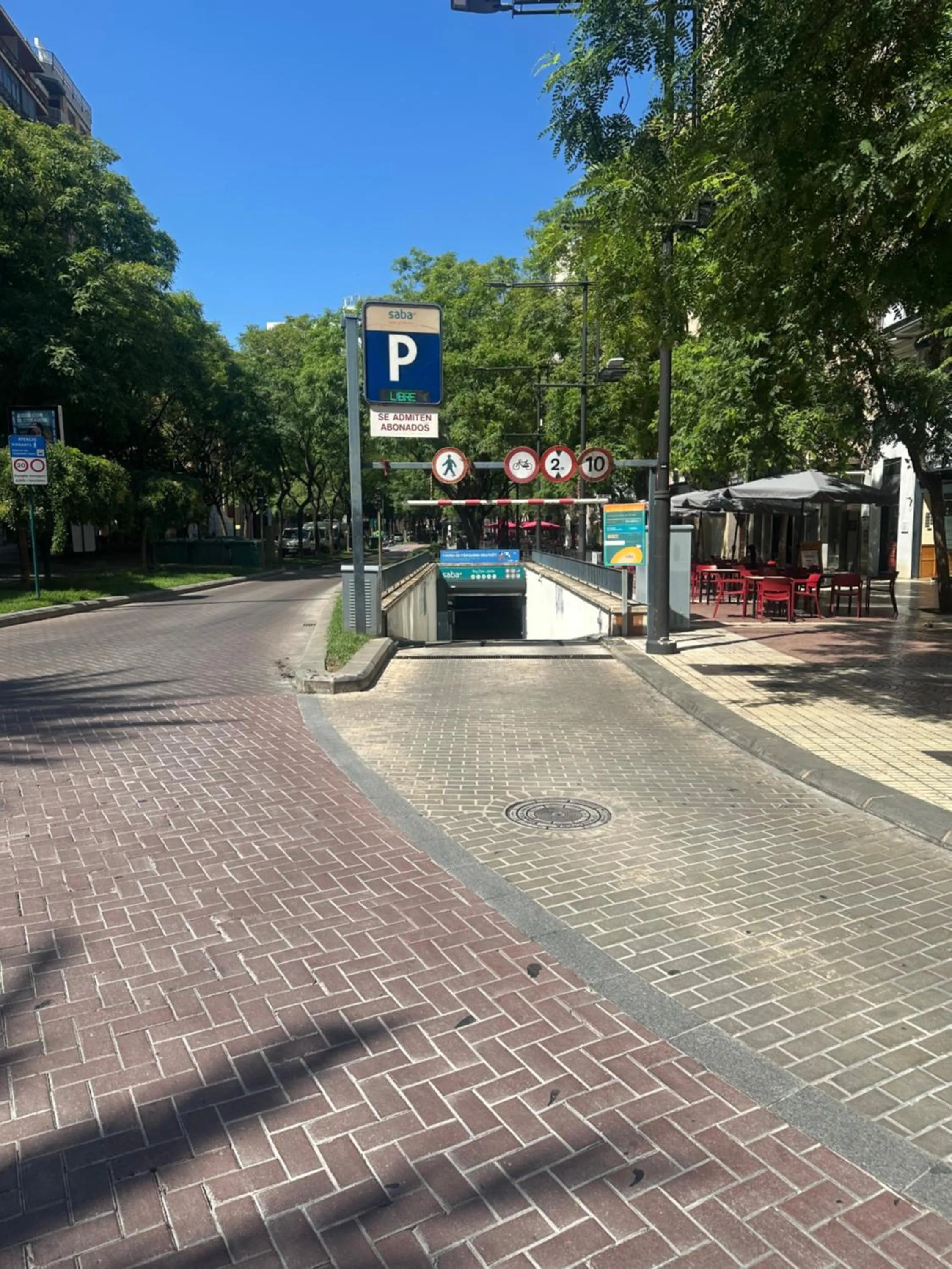 Parking in Hotel Real Castellon