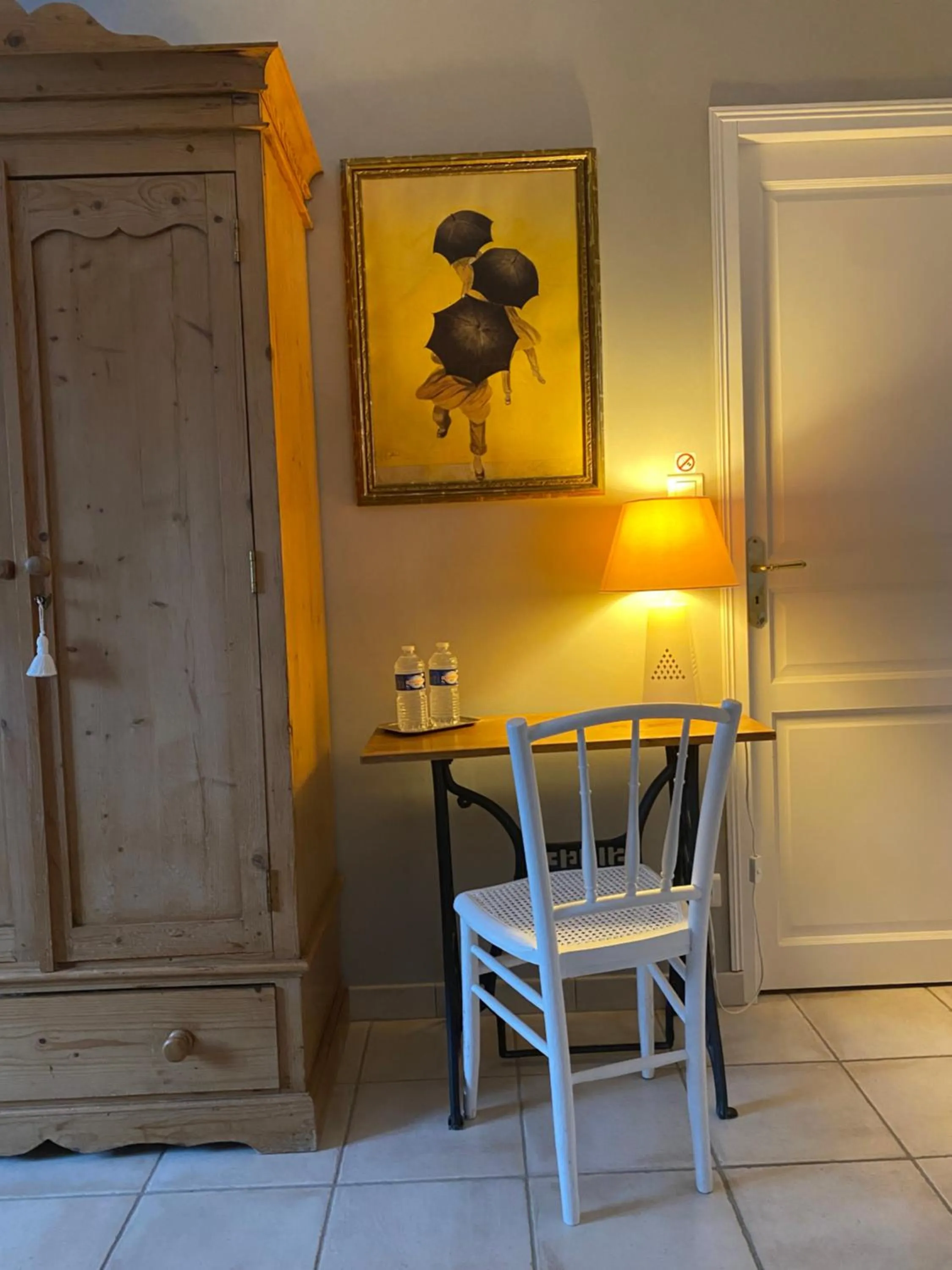 Toilet in Les Lavandières