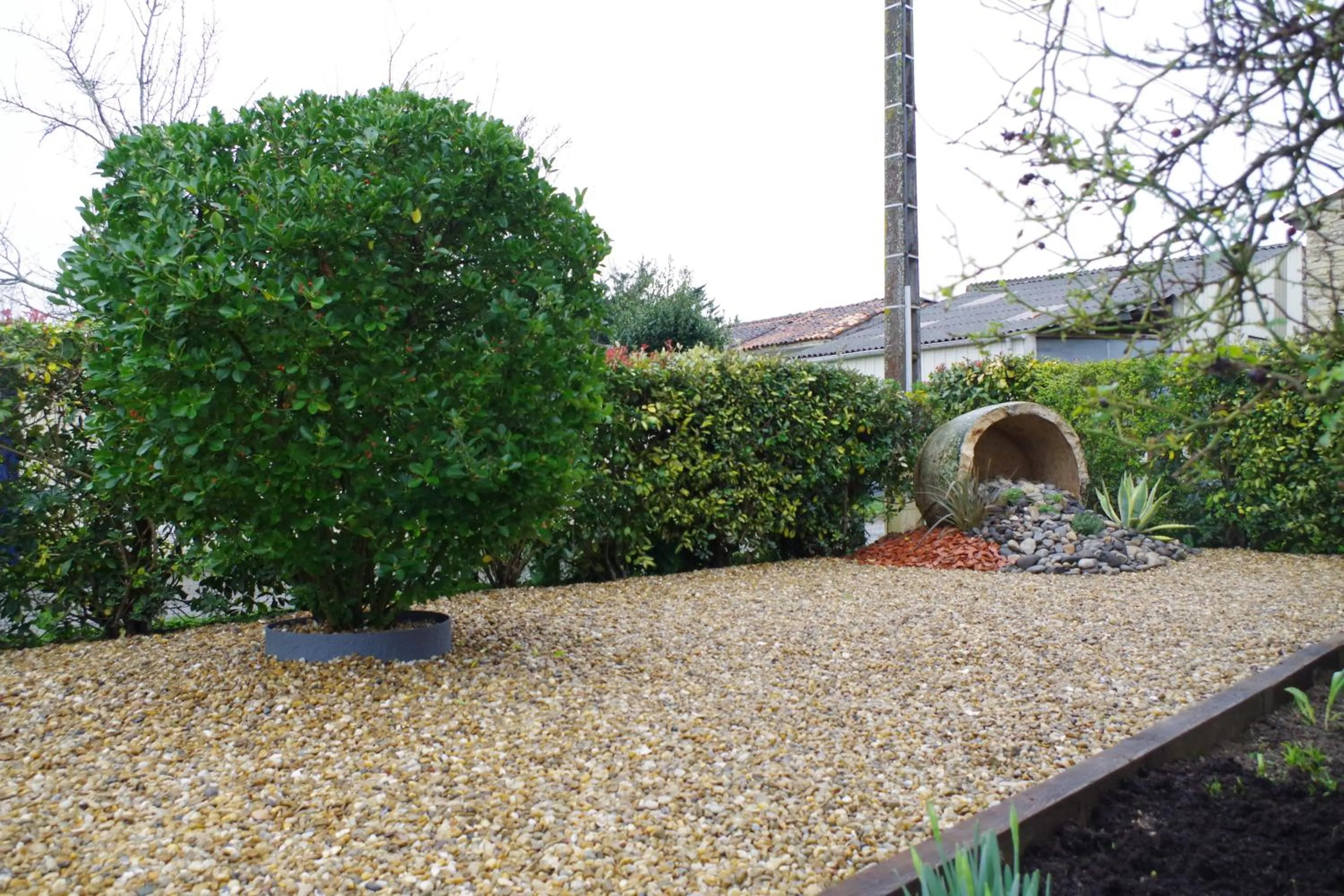 Inner courtyard view in Les Lavandières