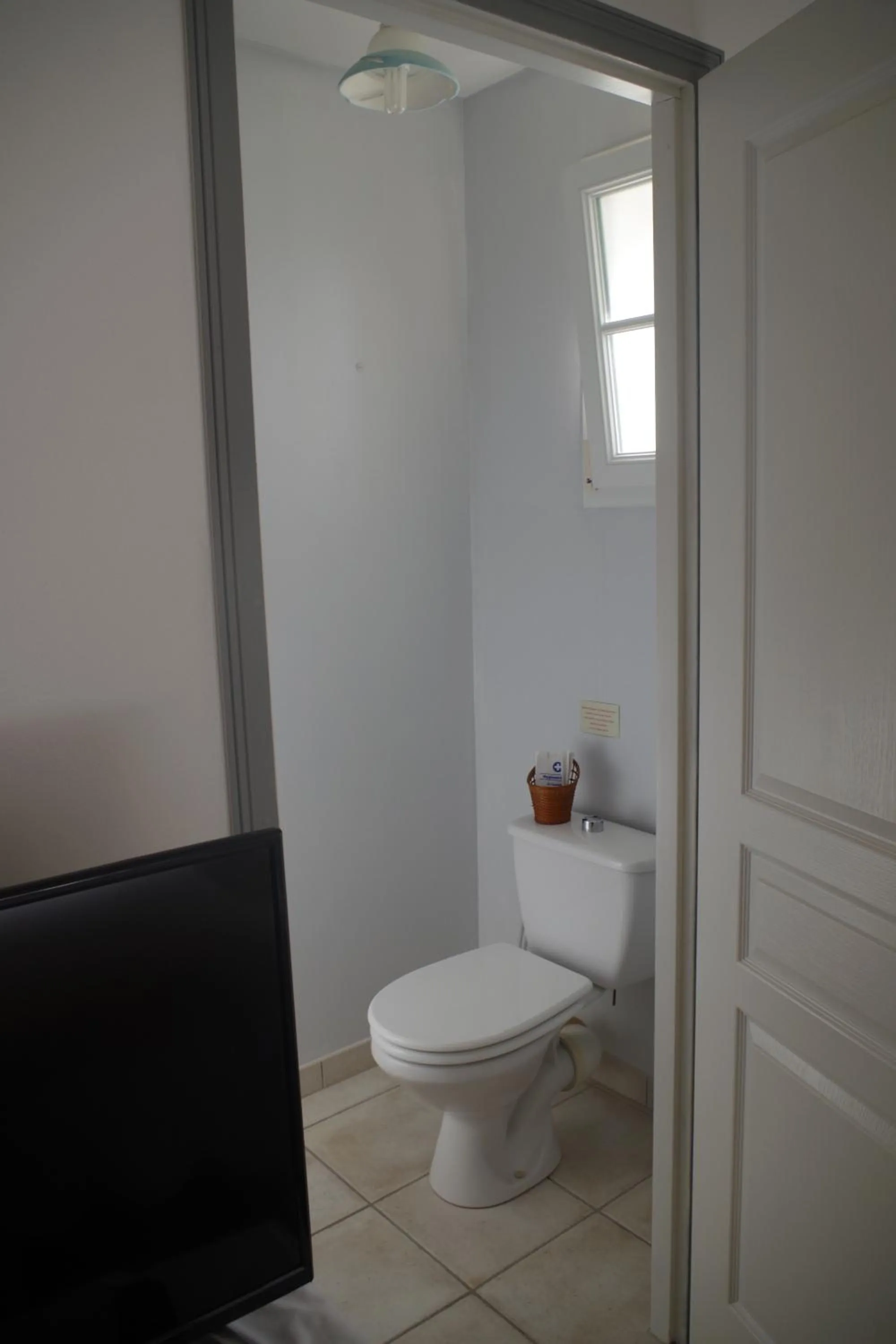 Toilet in Les Lavandières