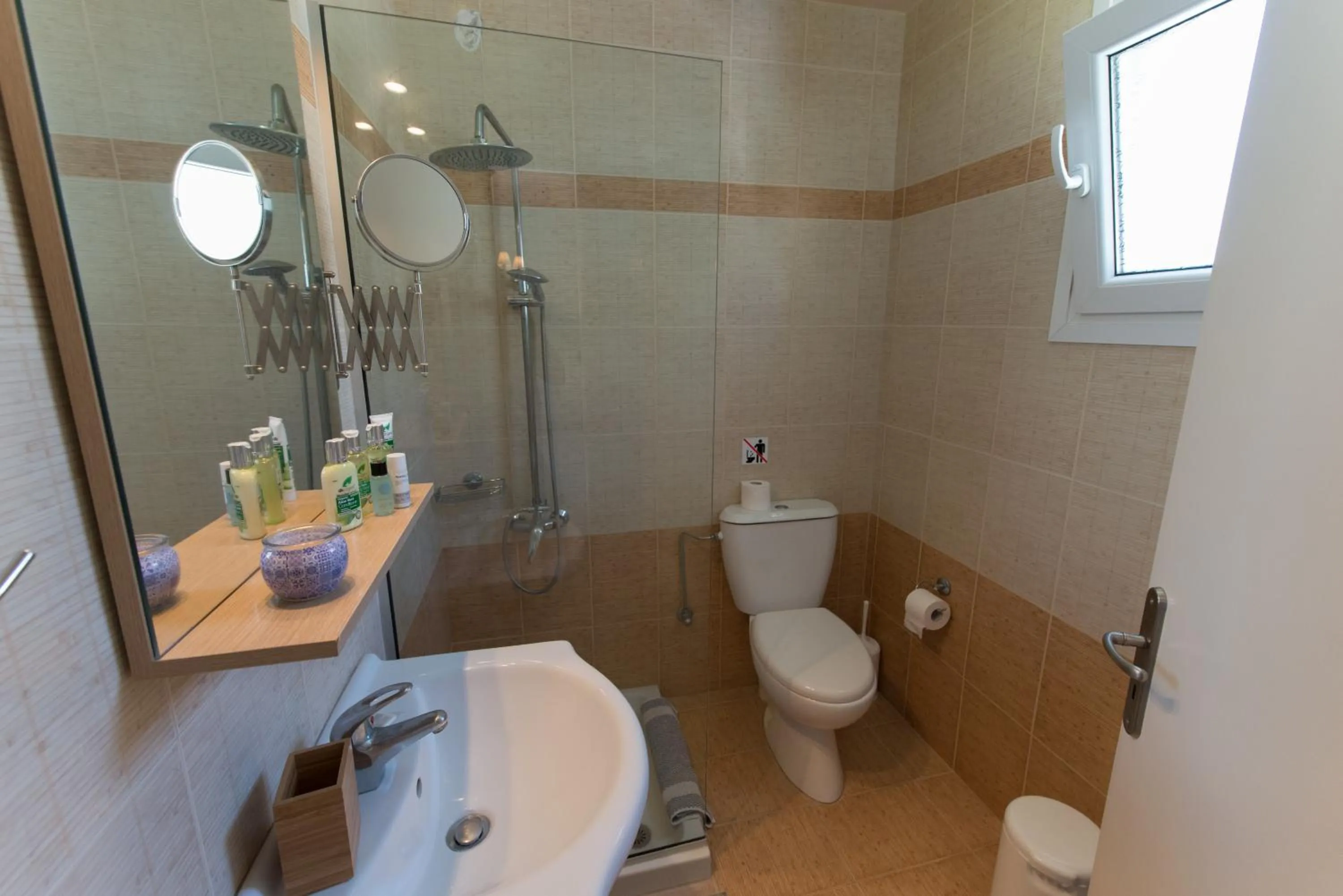 Bathroom in Saraya Resort