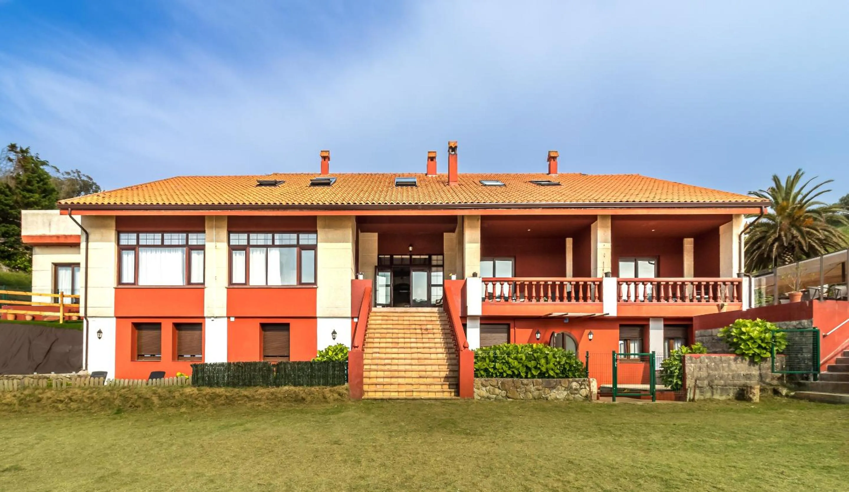 Property building in Hotel SanMar