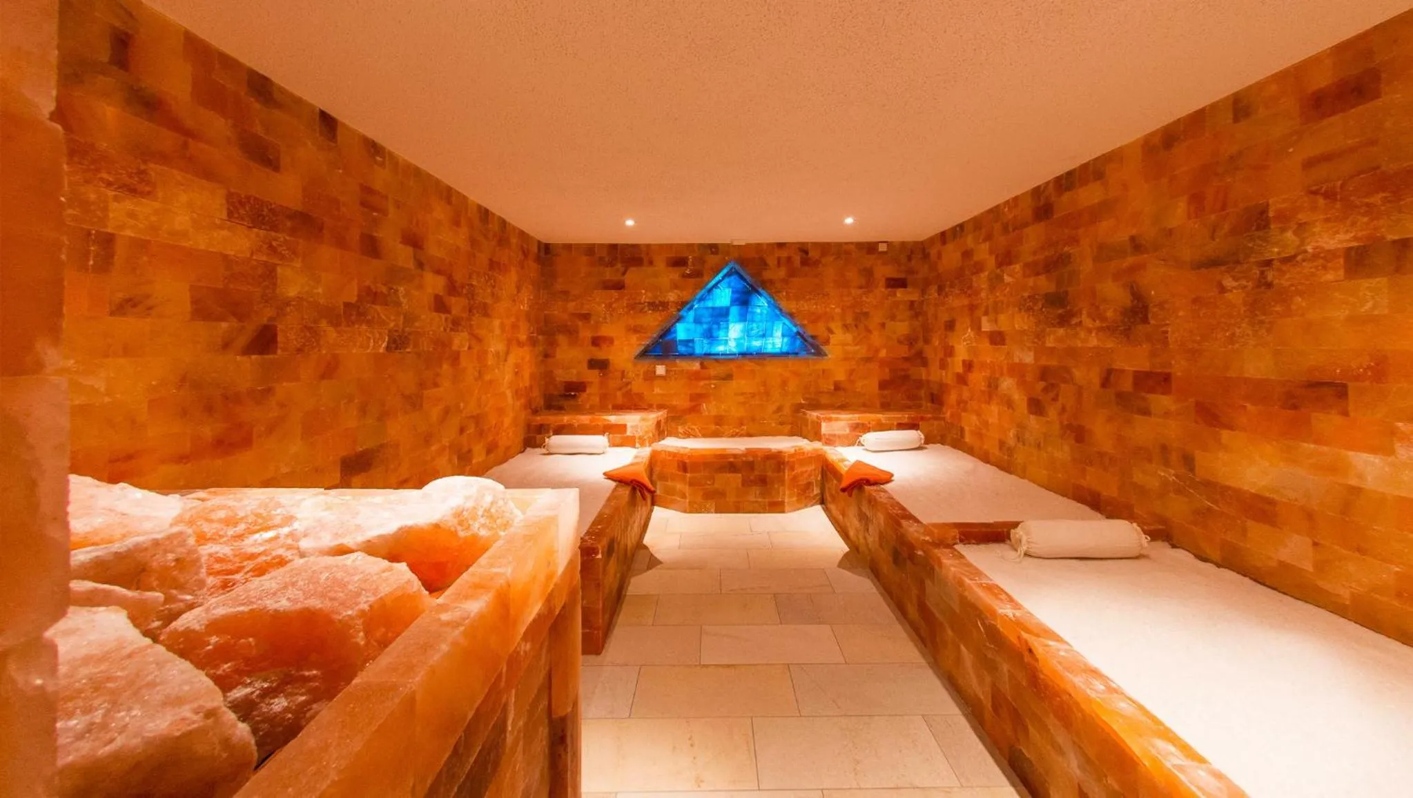 Spa and wellness centre/facilities, Bed in Gasthof Post