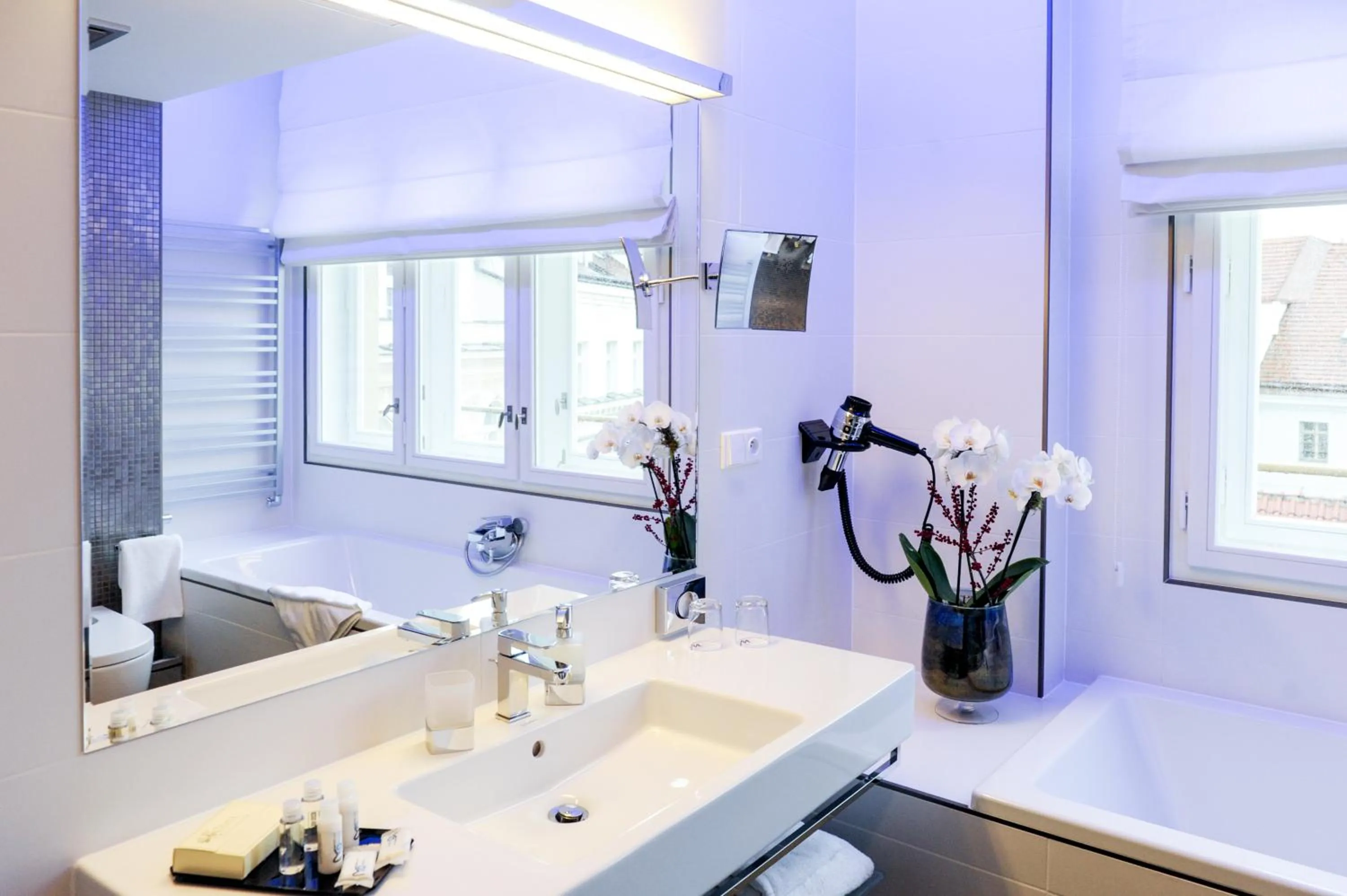 Bathroom in Myo Hotel Mysterius