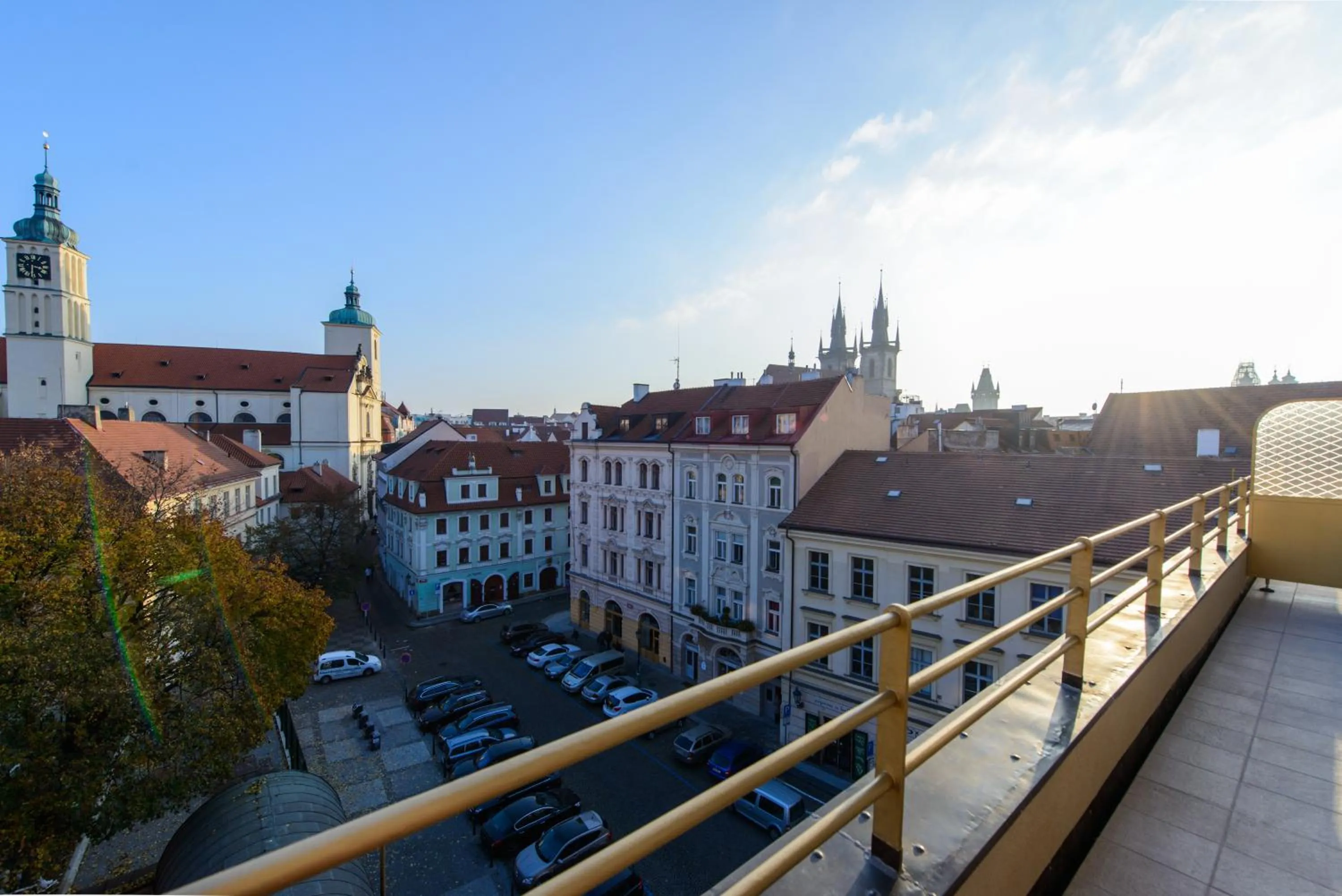 Day in Myo Hotel Mysterius