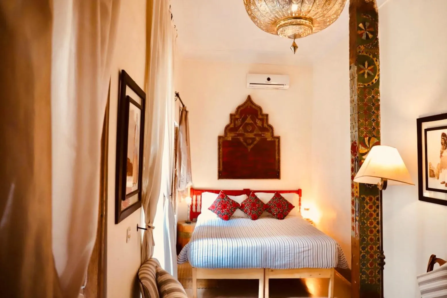 Bedroom in Riad Le Coq Berbère