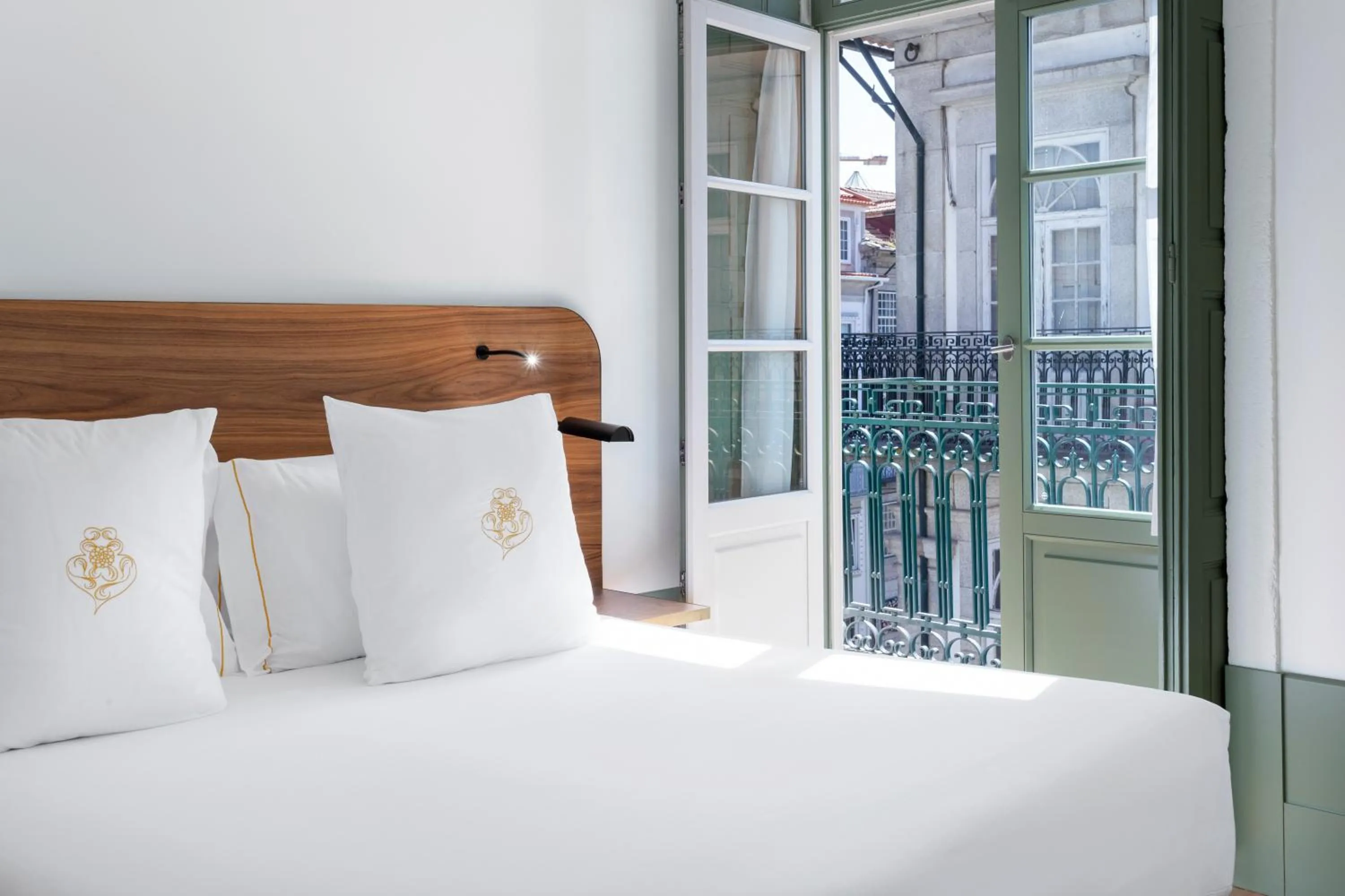 Bed in One Shot Aliados Goldsmith