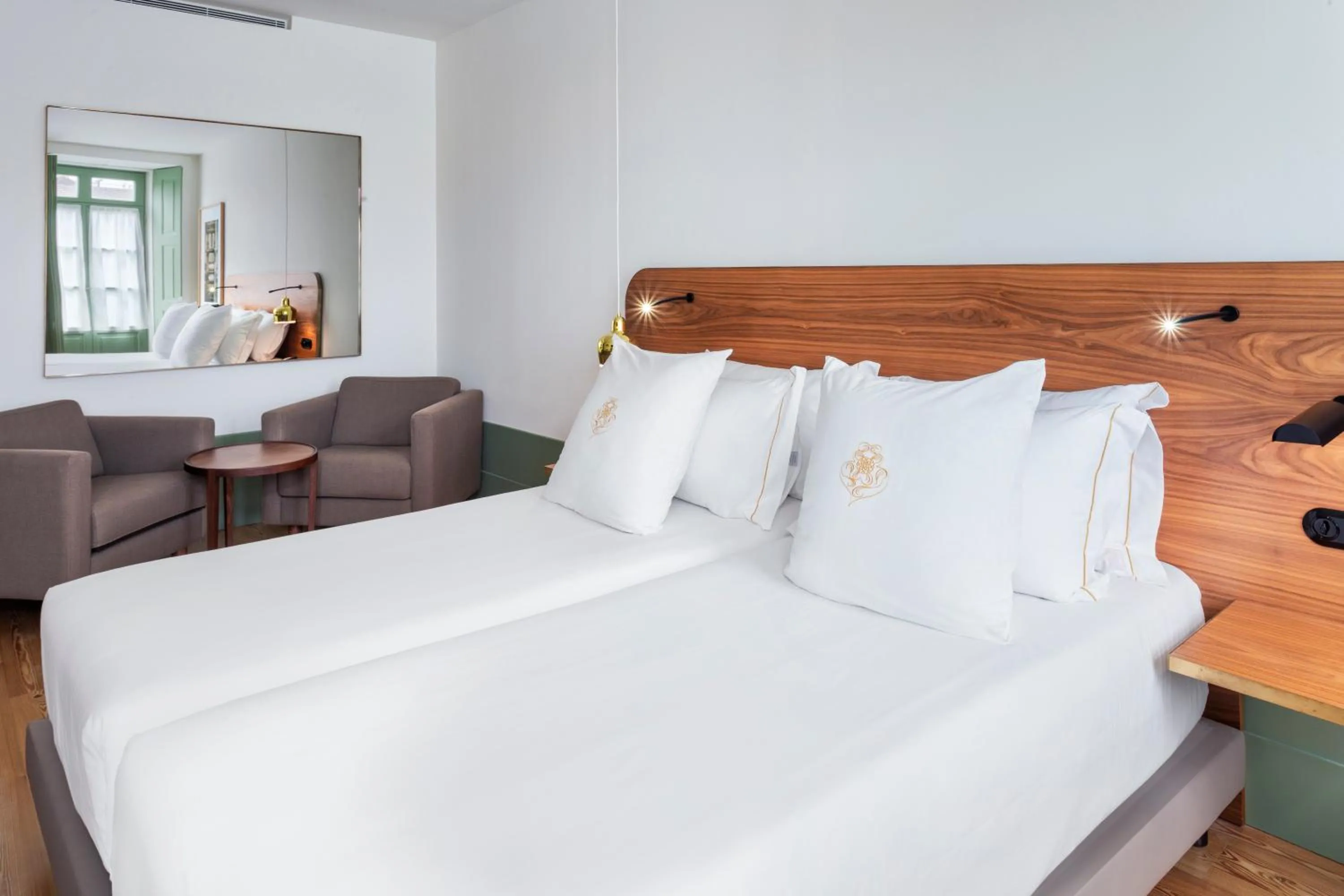 Bed in One Shot Aliados Goldsmith