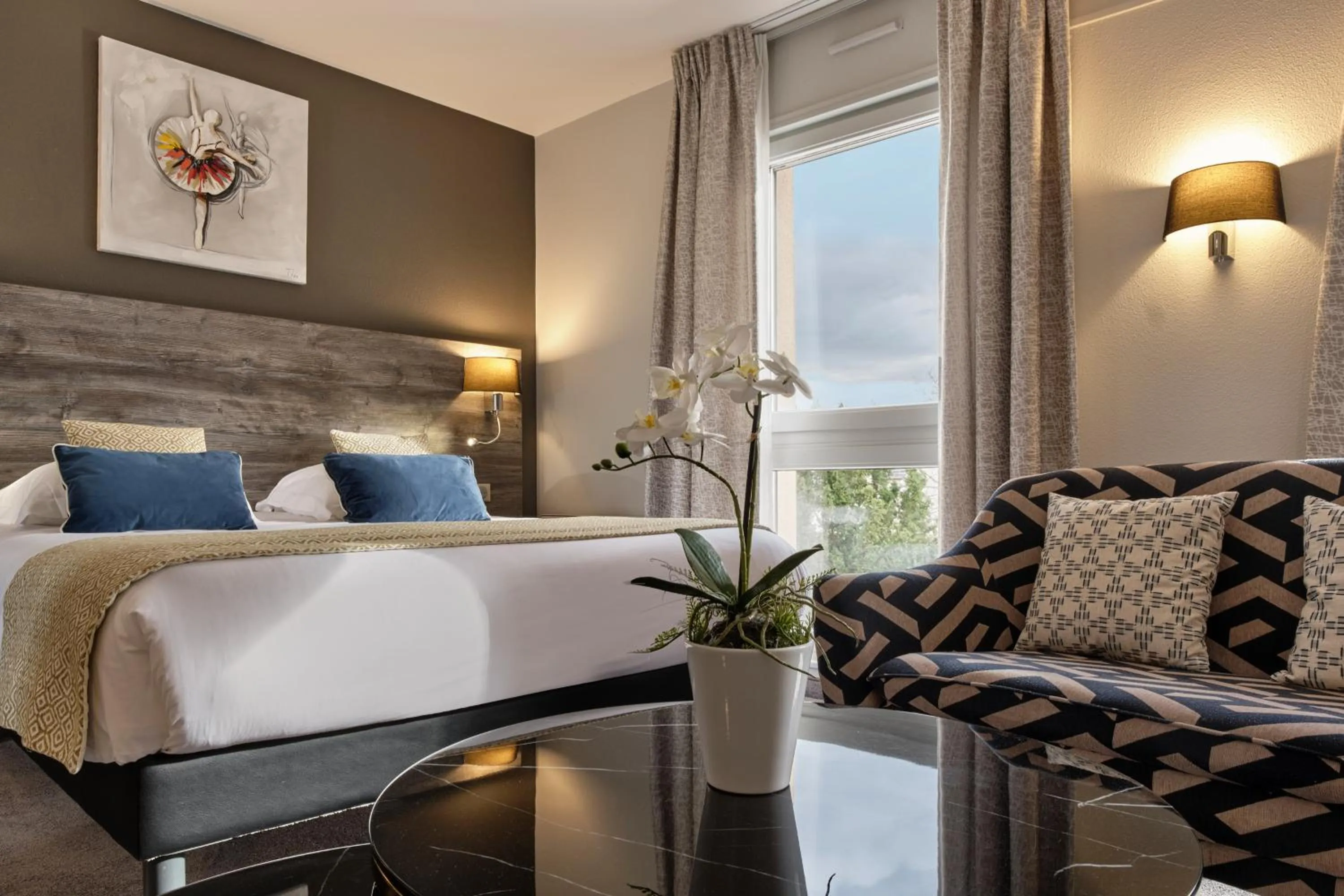 Bedroom, Bed in Hotel Restaurant Crystal