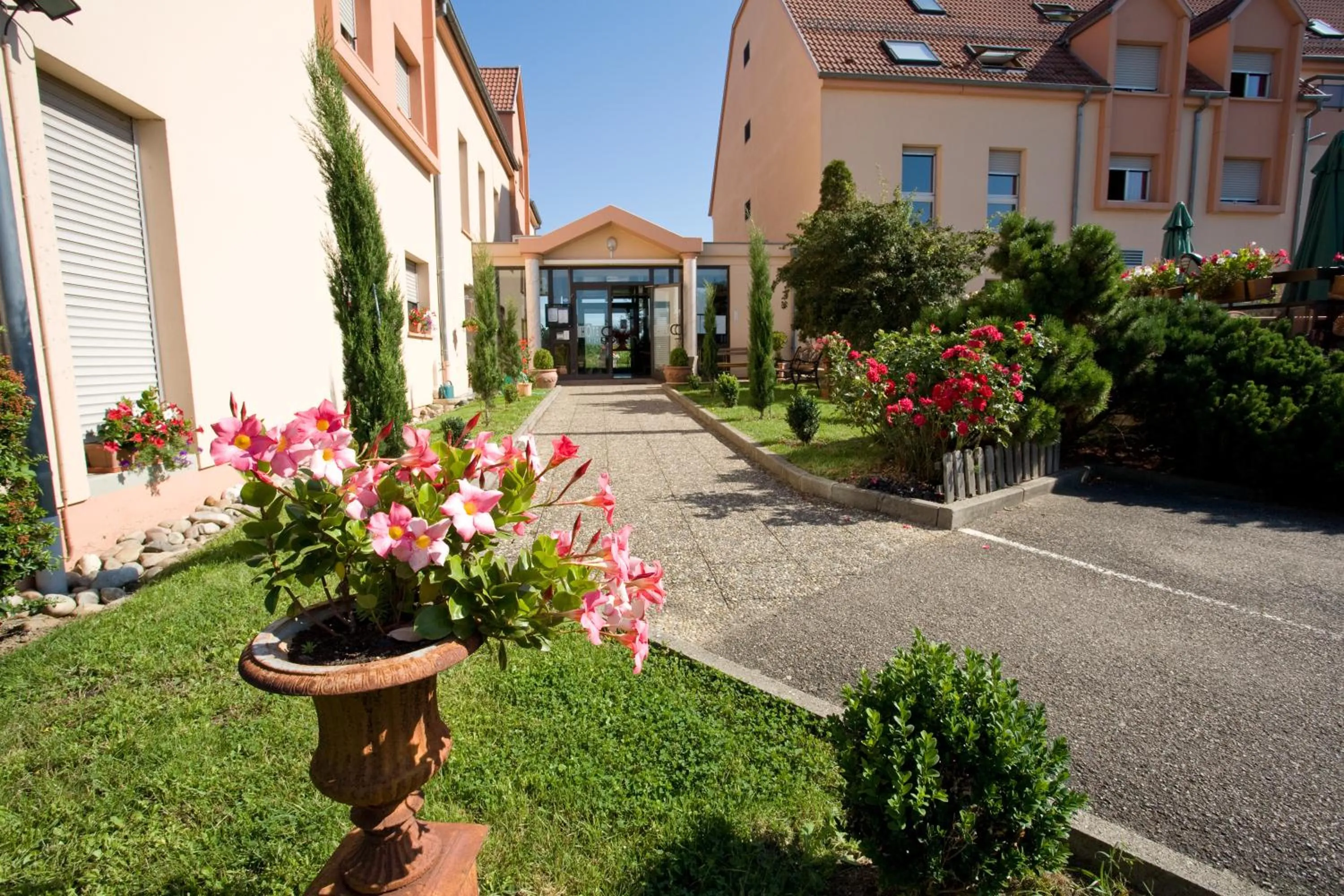 Facade/entrance in Hotel Restaurant Crystal