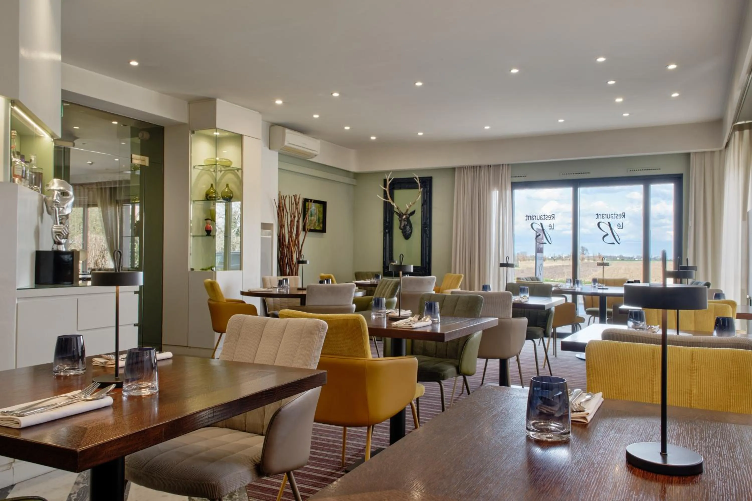 Restaurant/places to eat in Hotel Restaurant Crystal