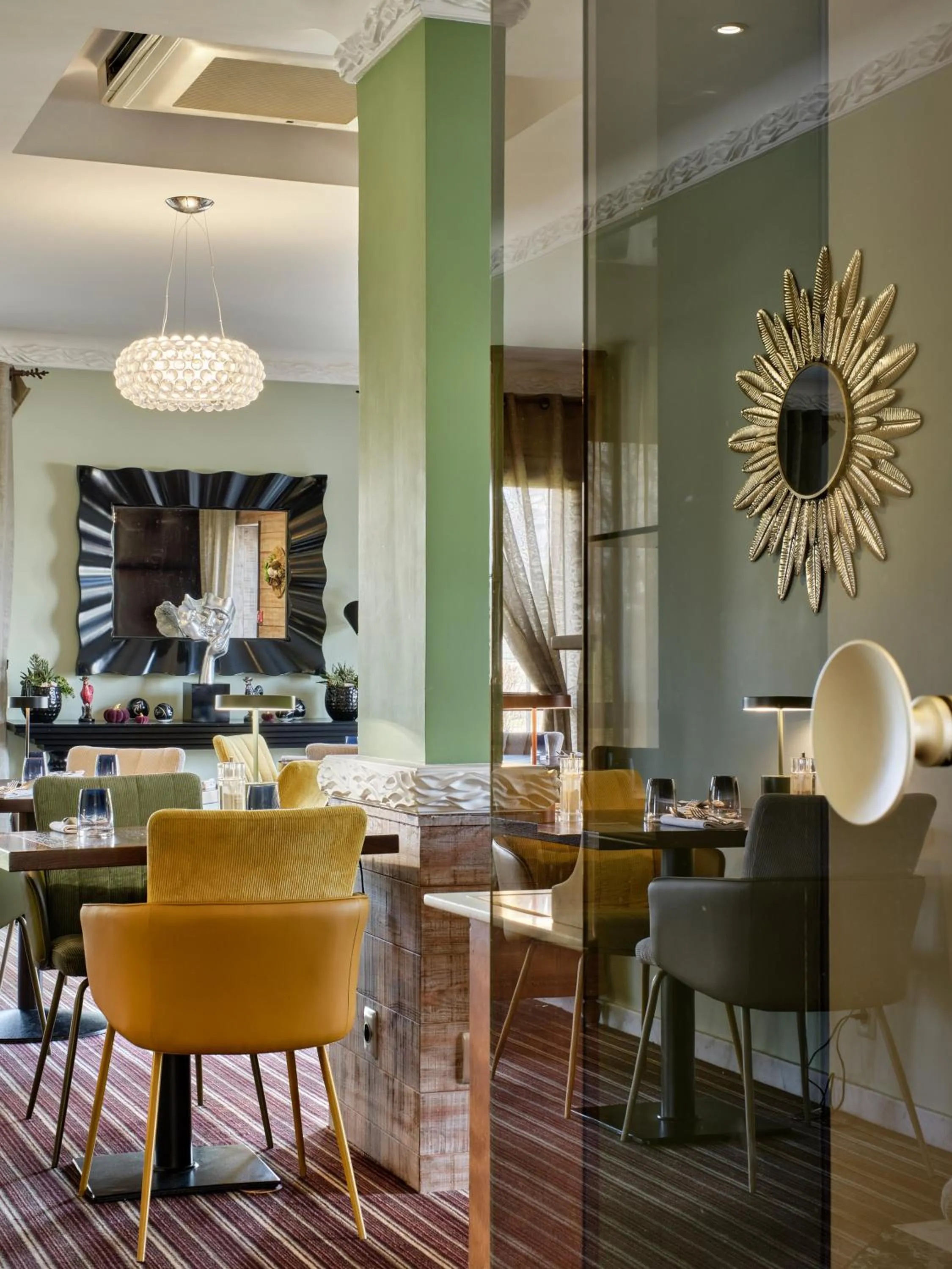 Restaurant/places to eat in Hotel Restaurant Crystal