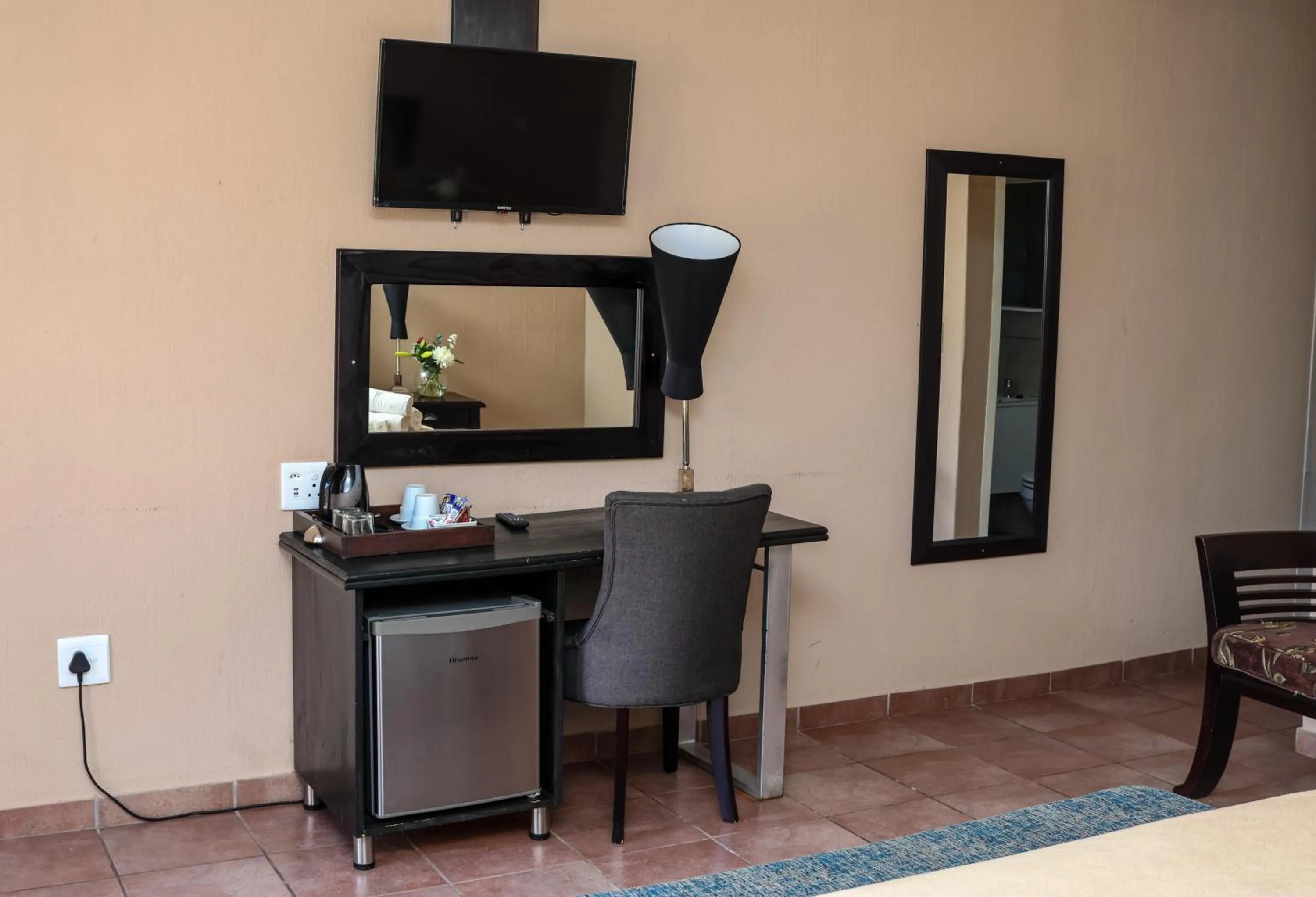 TV and multimedia in Thaba Legae Guest Lodge