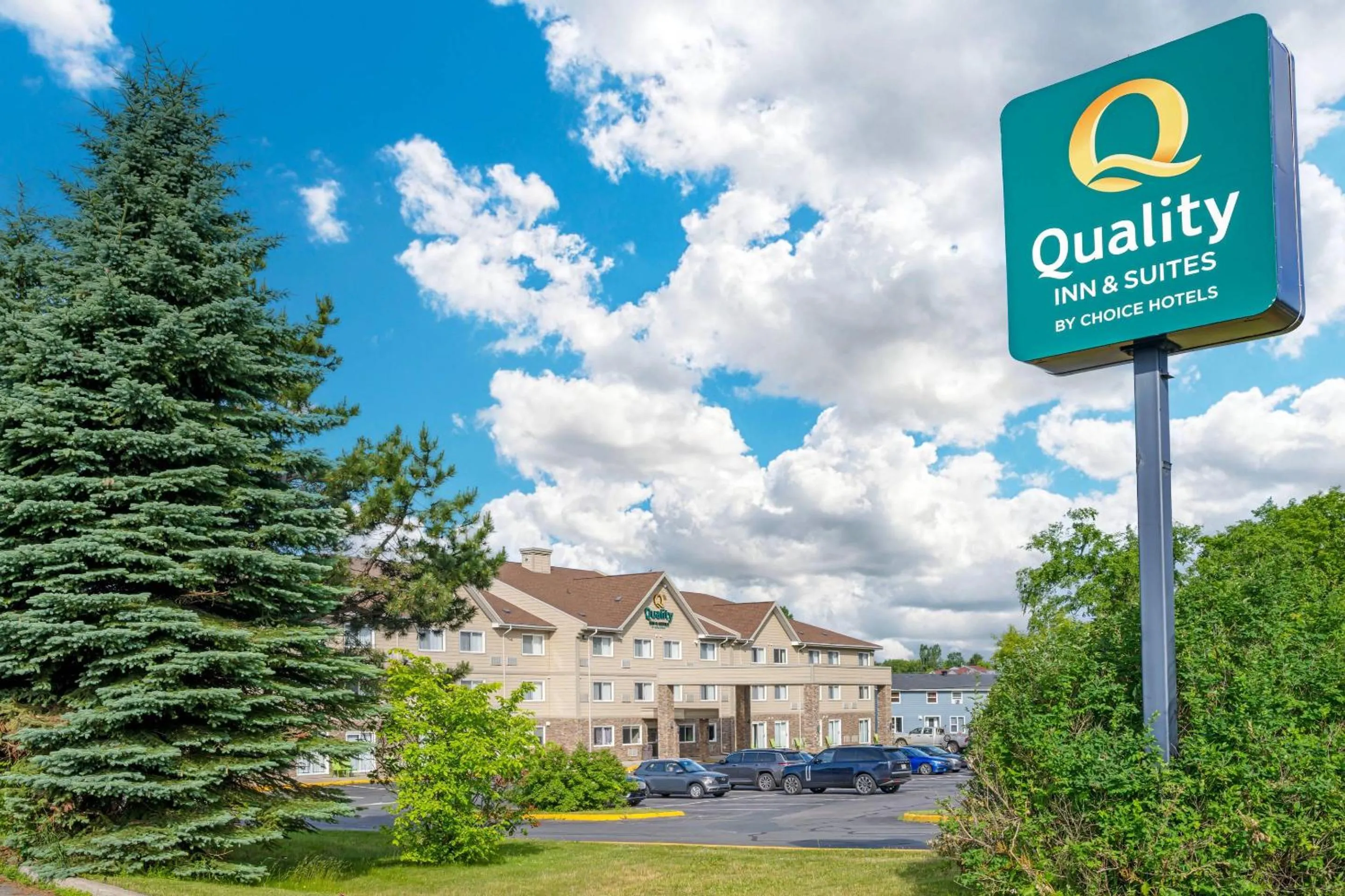 Property building in Quality Inn & Suites