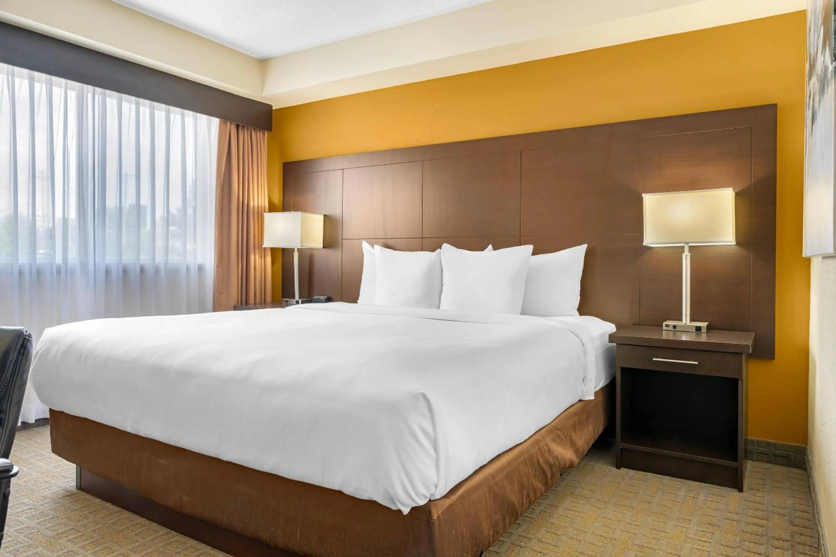 Bedroom, Bed in Quality Inn & Suites