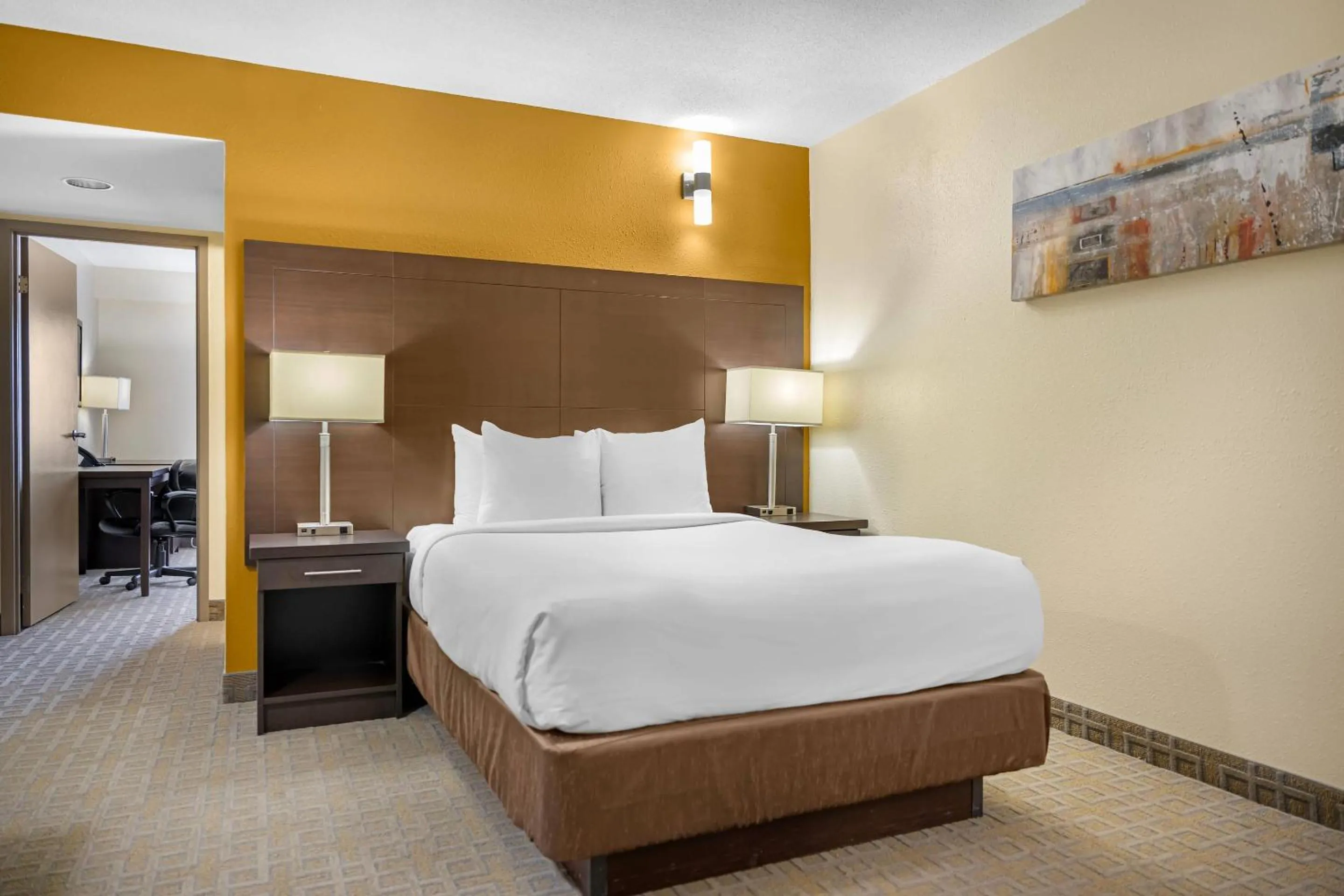 Bedroom, Bed in Quality Inn & Suites