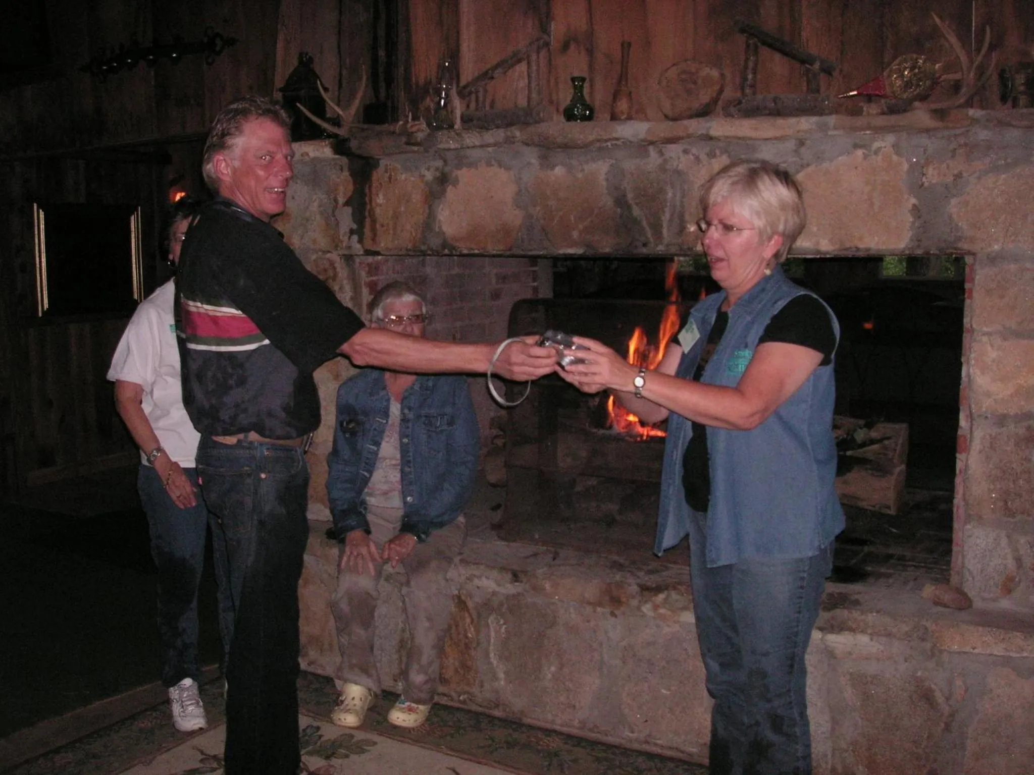 Library in Arrowmont Stables & Cabins