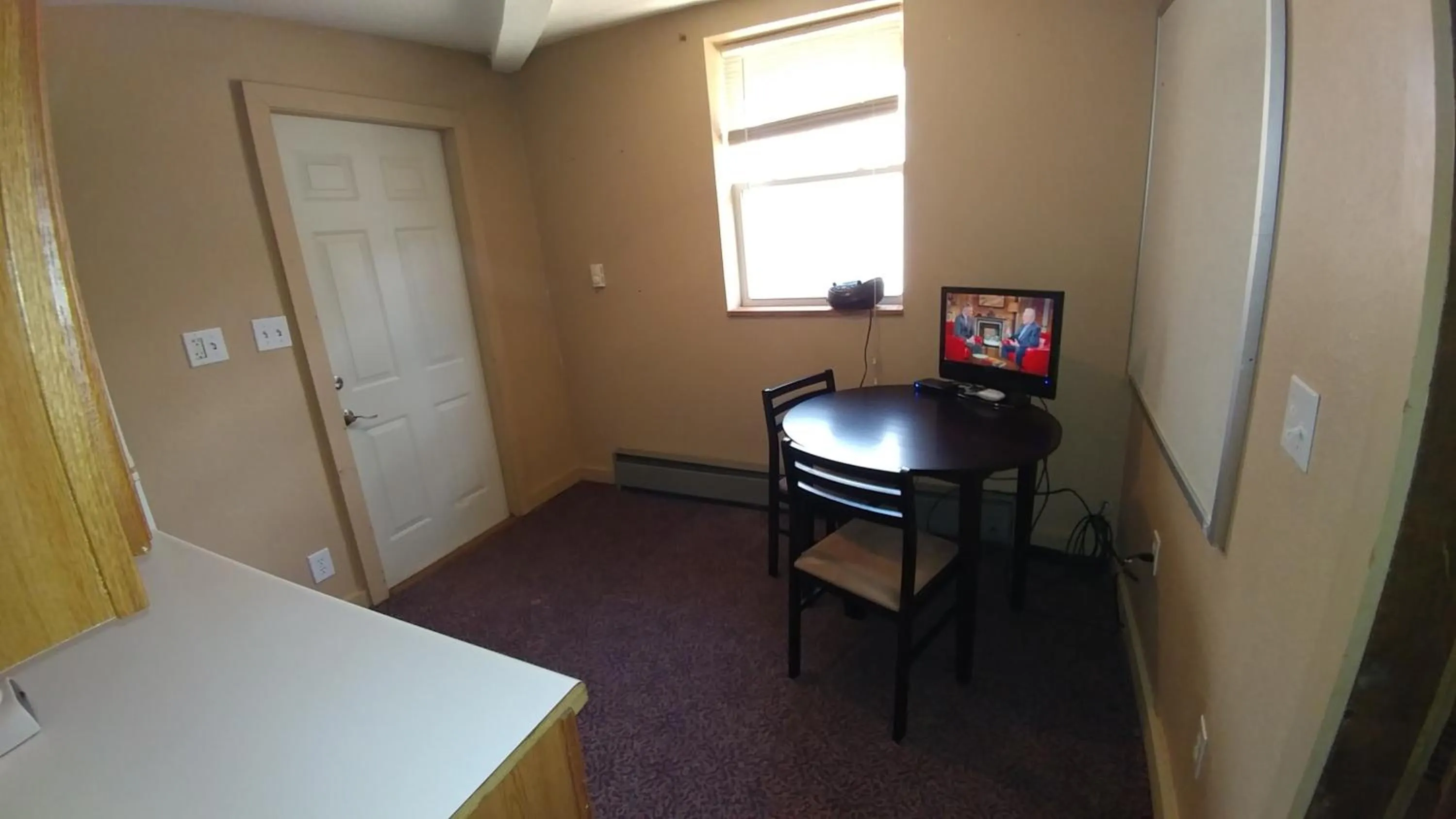 Spring, Bed in Arrowmont Stables & Cabins