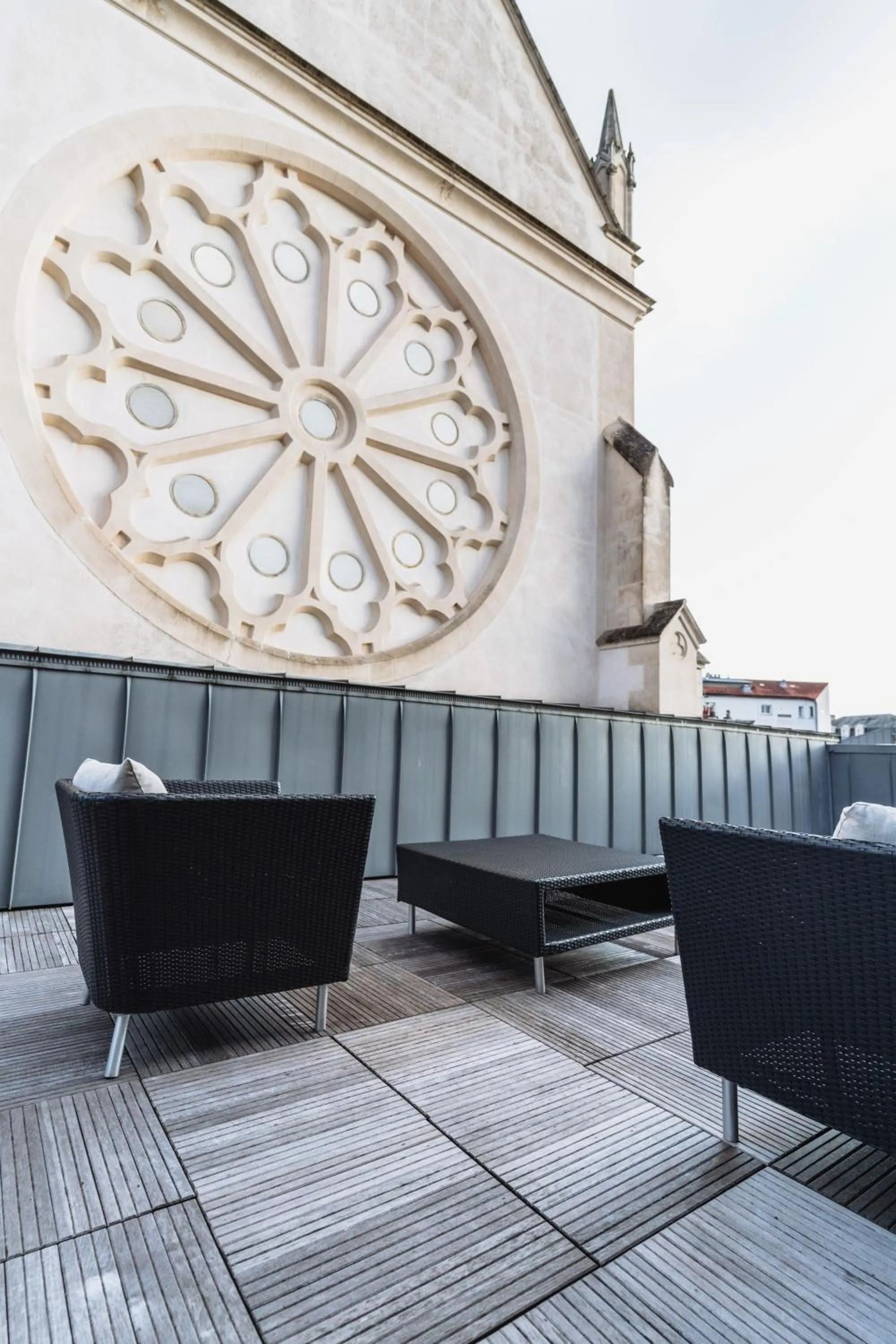 Decorative detail in Mercure Poitiers Centre