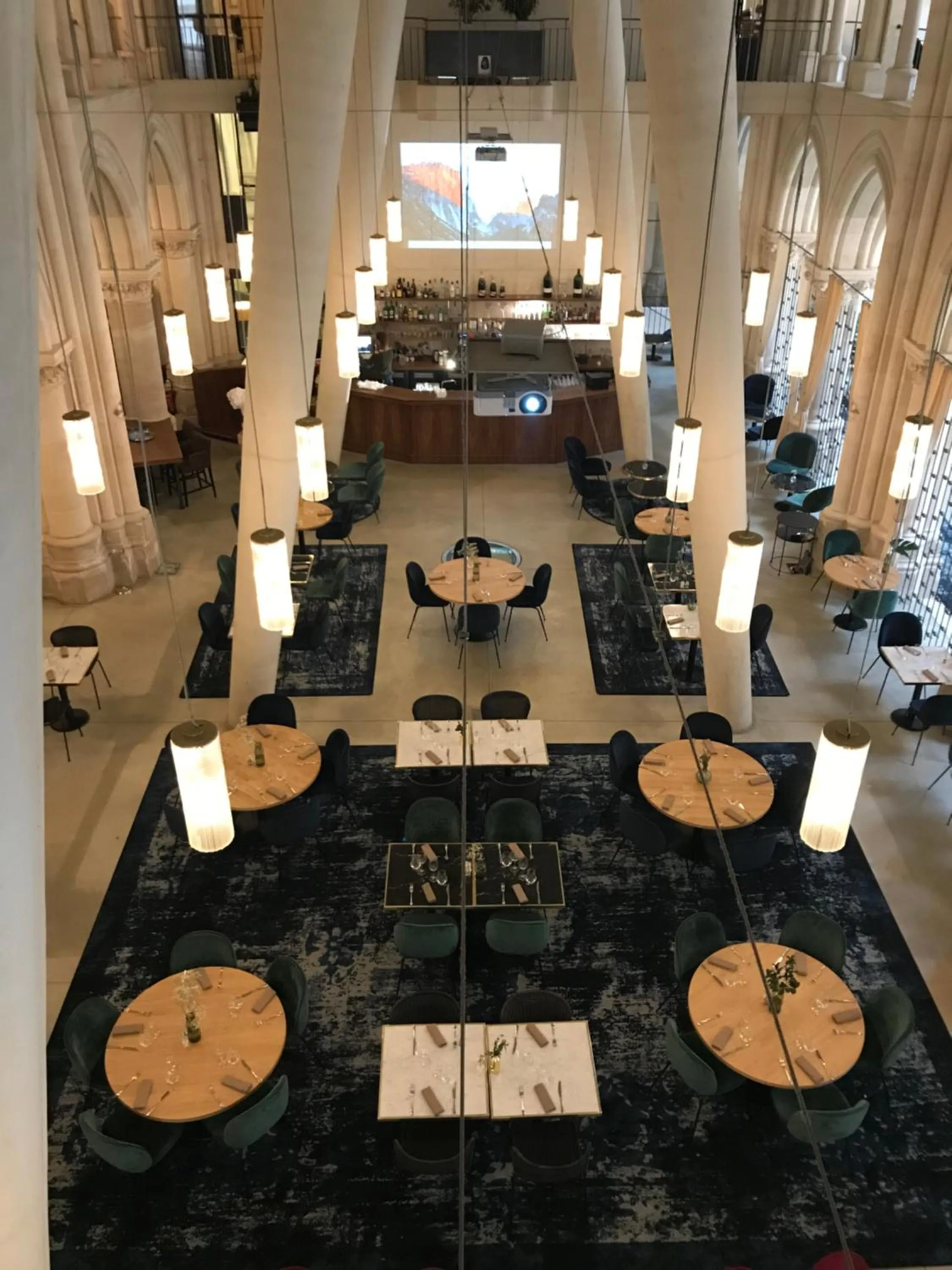 Restaurant/places to eat in Mercure Poitiers Centre