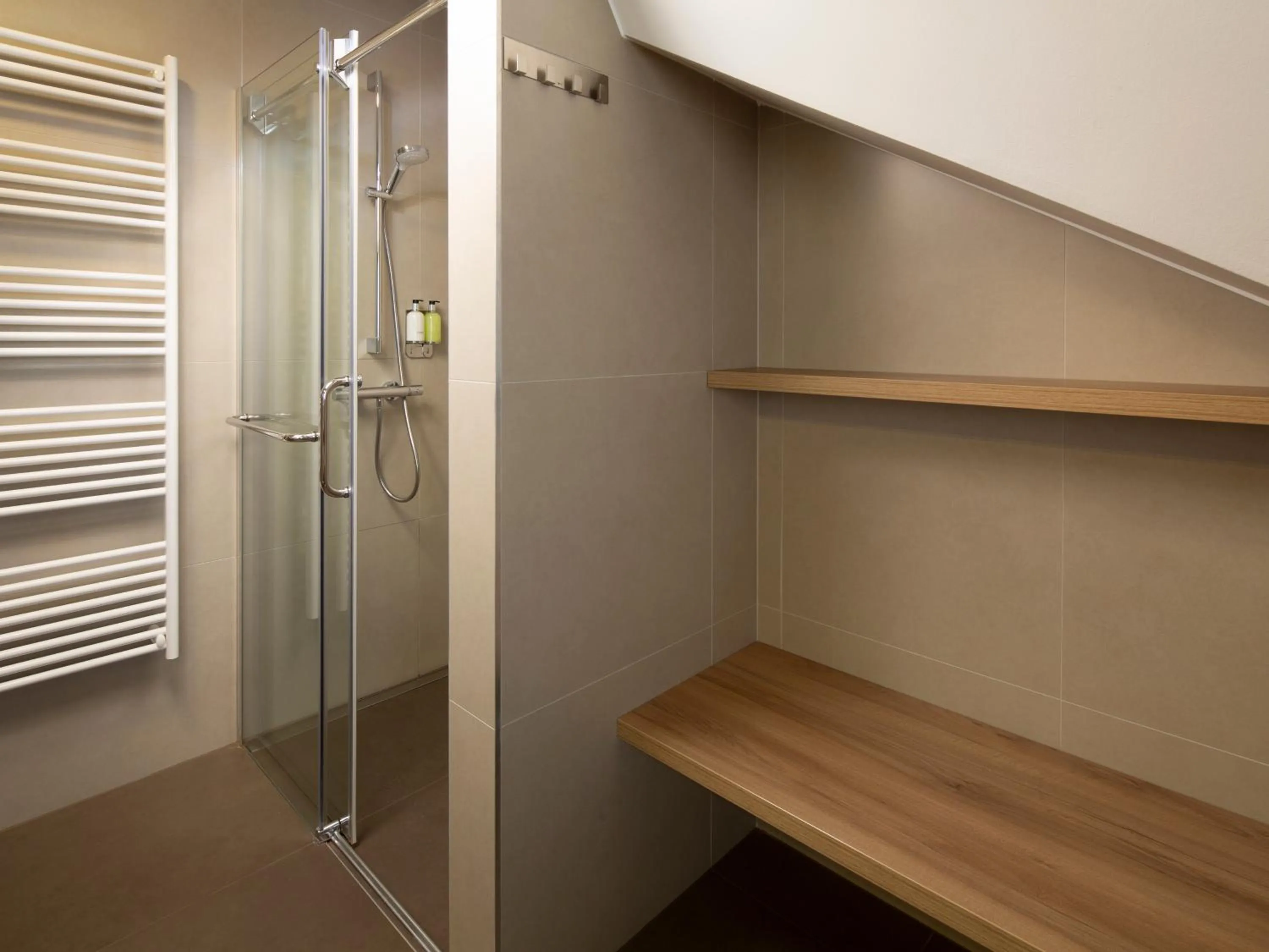 Shower in Ahotel Ljubljana