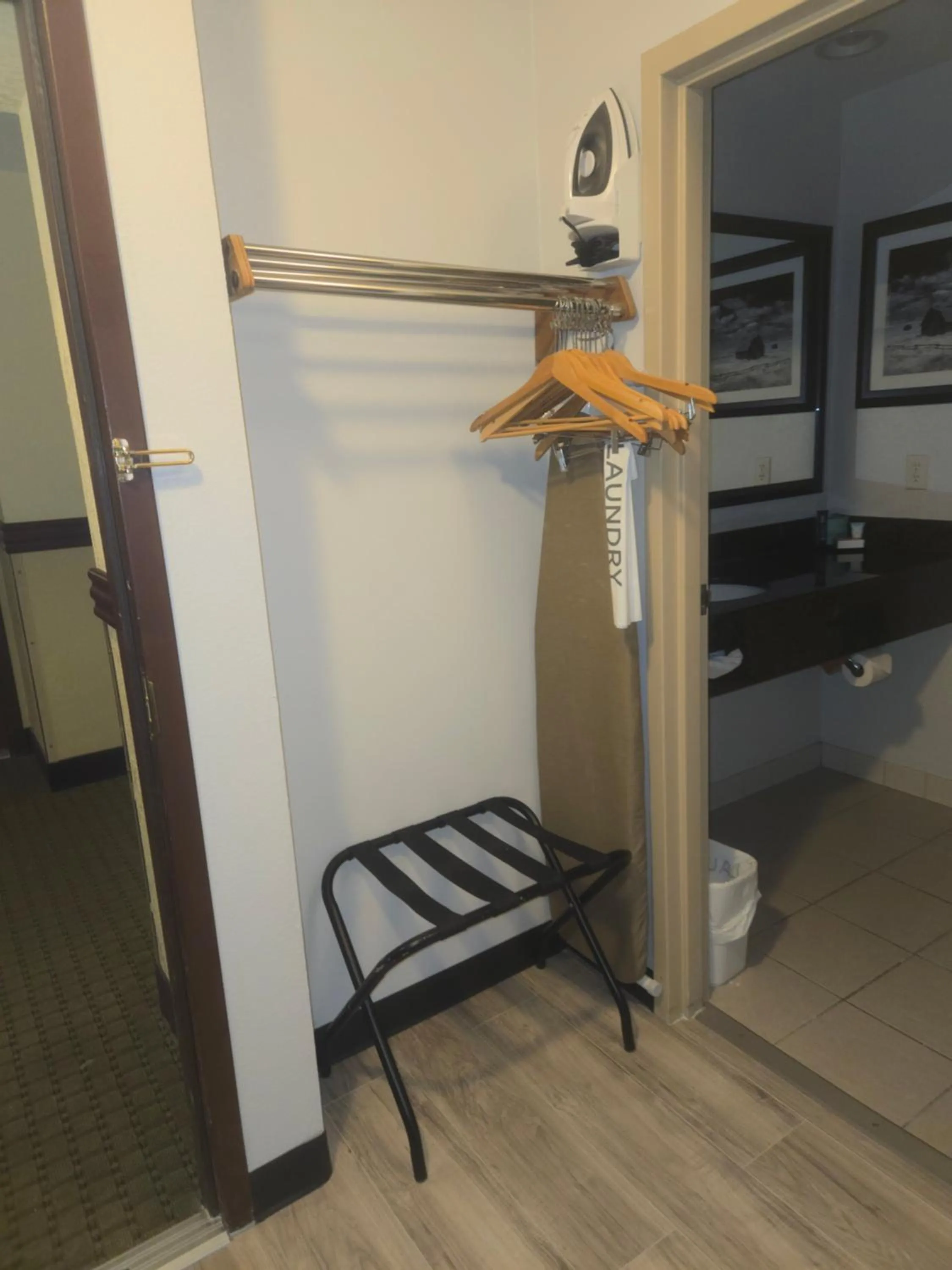 flat iron in Heritage Inn