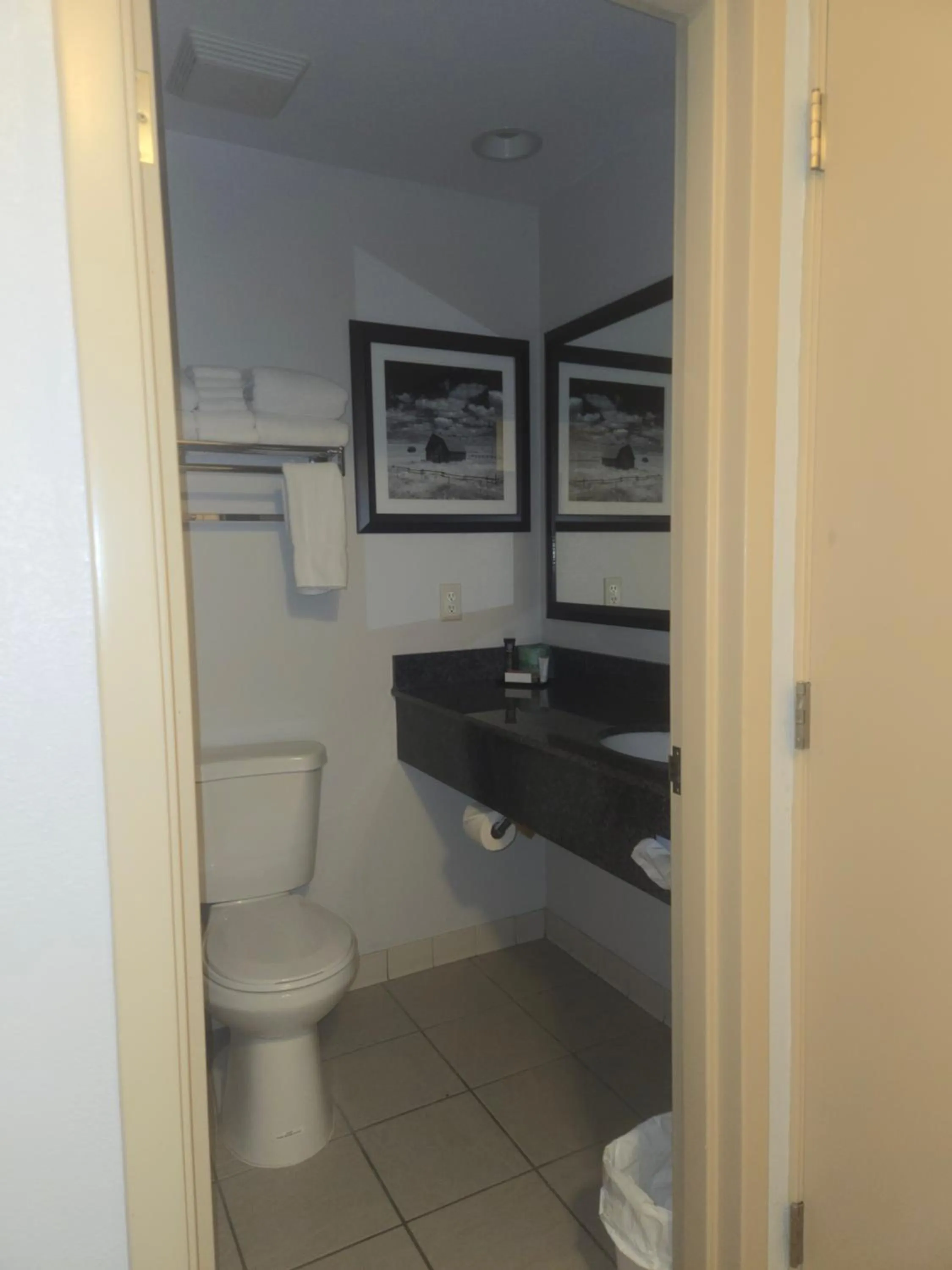 Toilet in Heritage Inn