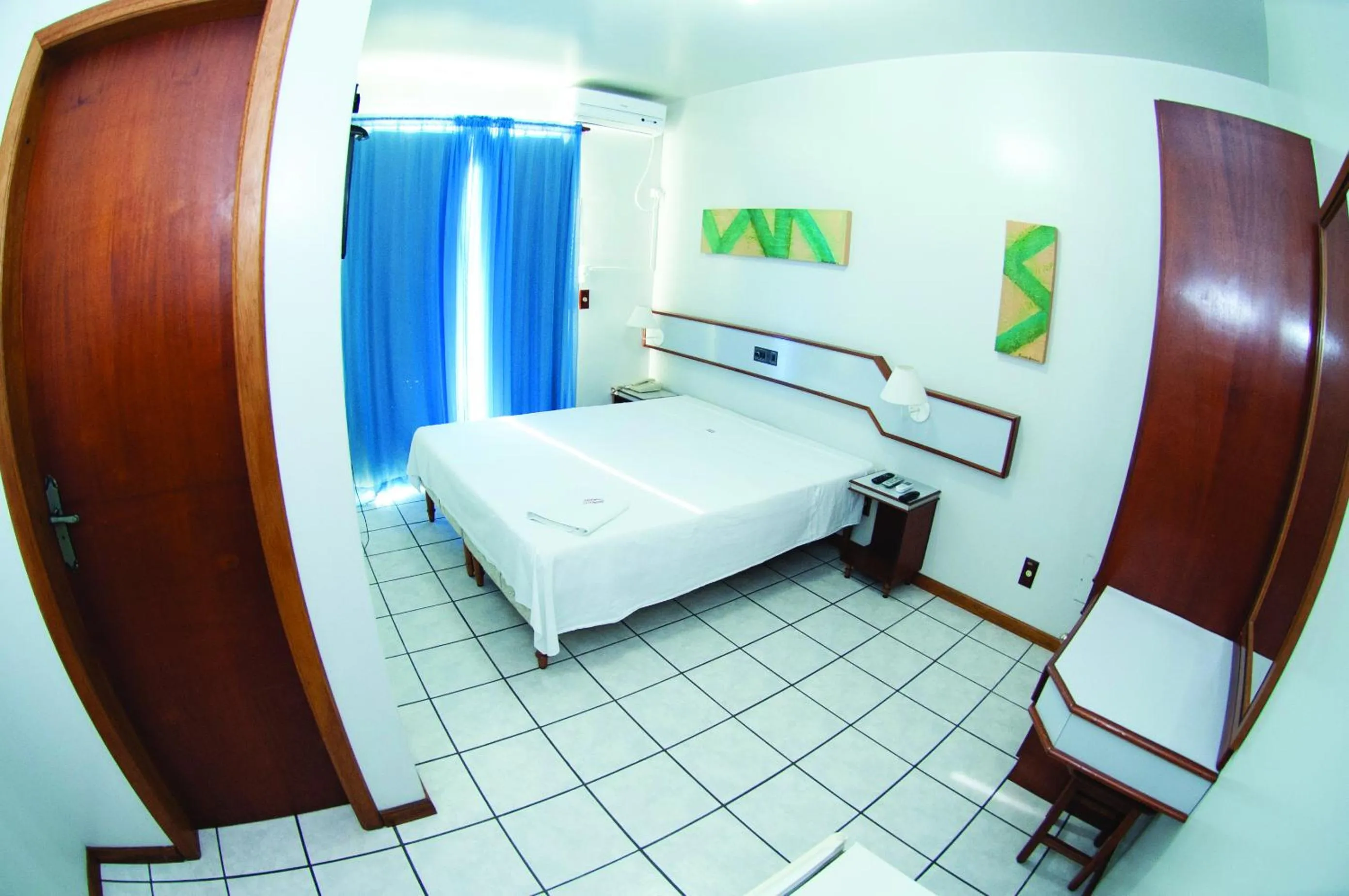 Shower, Bed in Hotel Kloppel